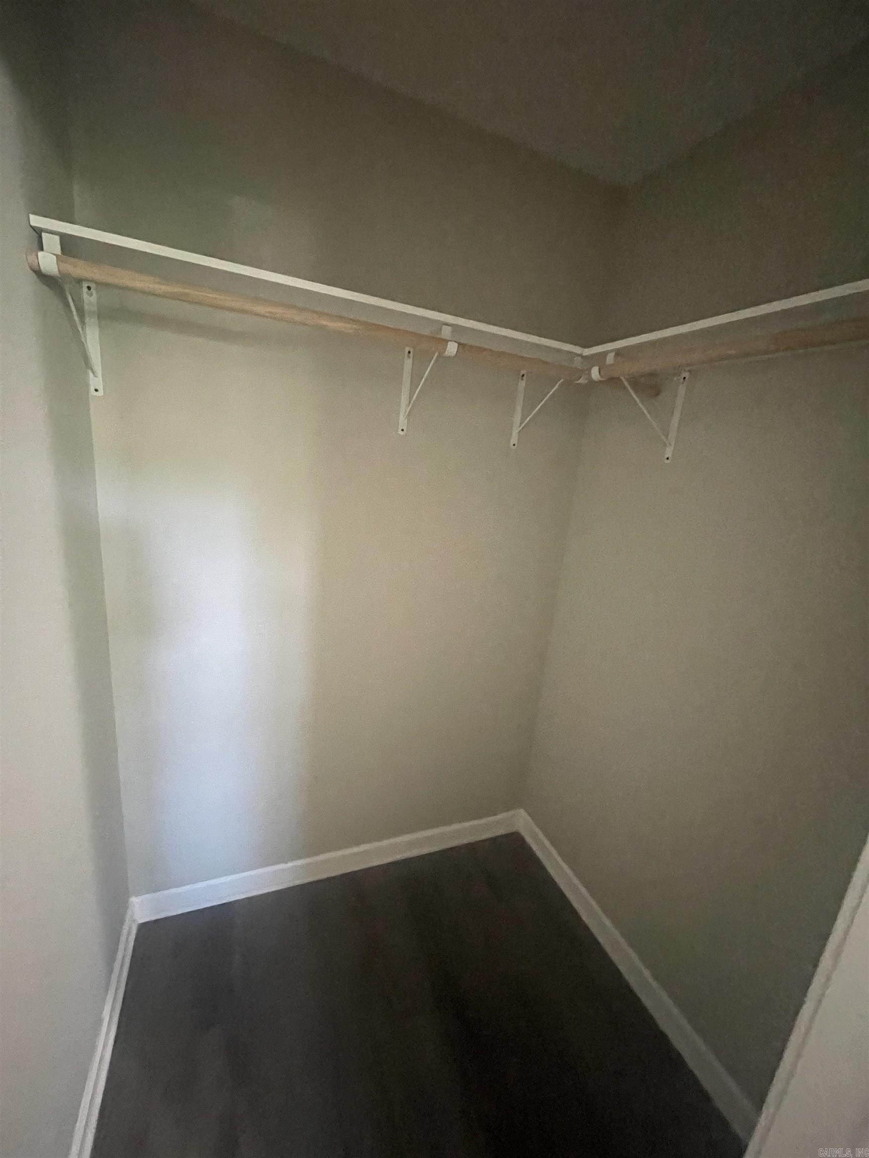 nil - Residential Lease