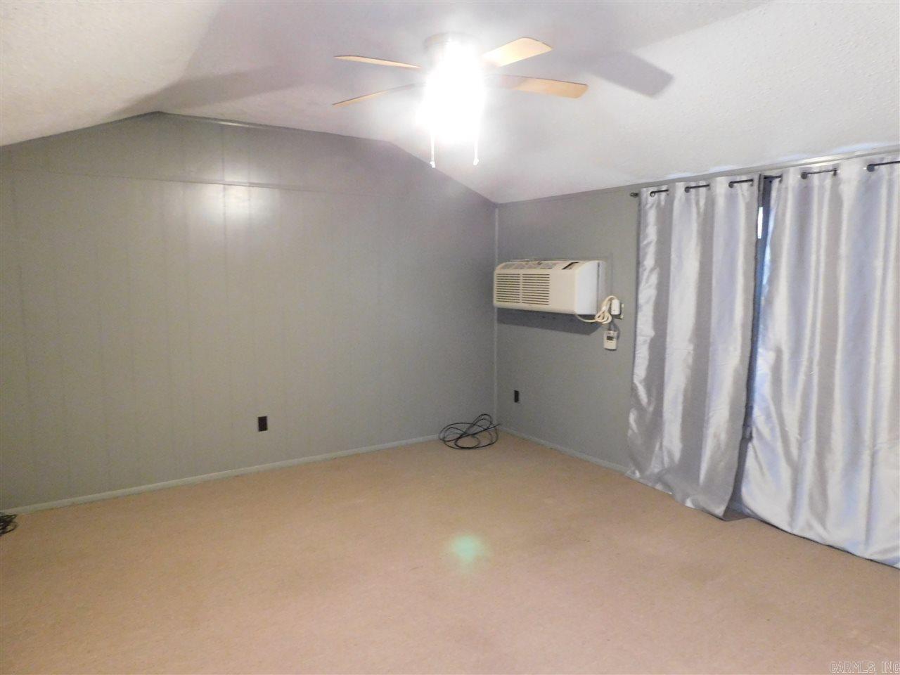 1N-13-17 - Residential Lease