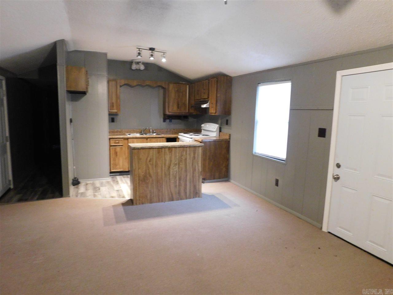 1N-13-17 - Residential Lease