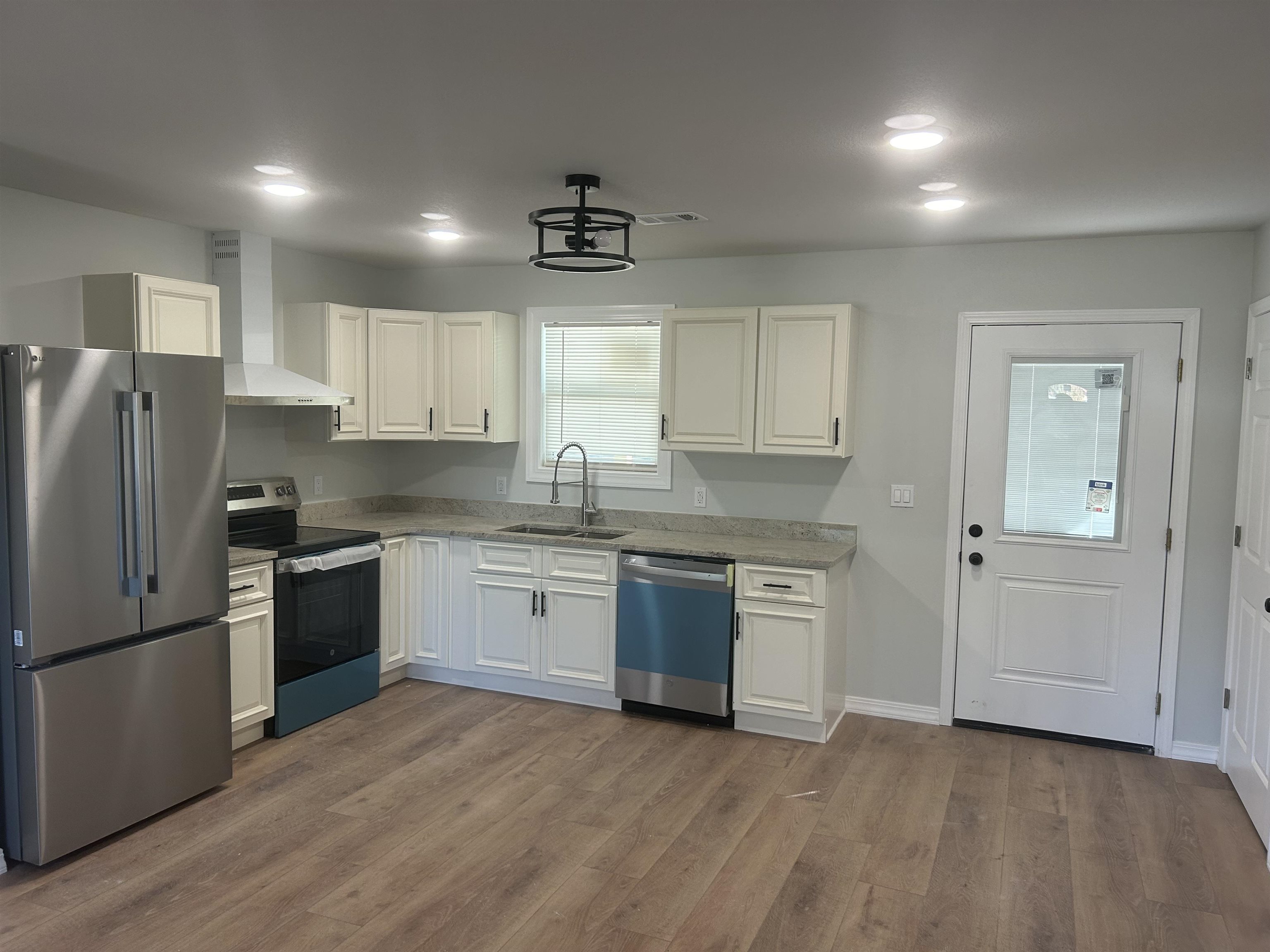 FLIPPO-PRATT - Residential