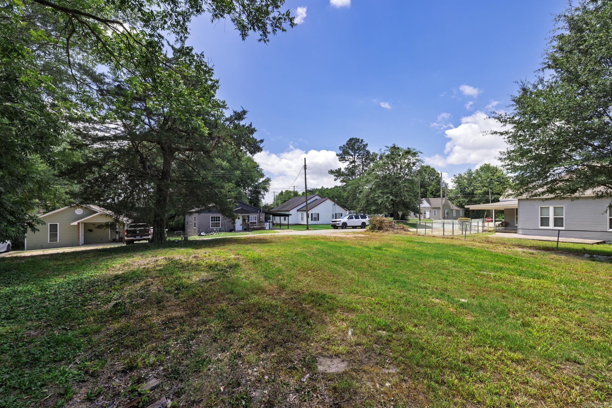 Don't miss this fantastic opportunity to build your dream home on a level, buildable lot located just minutes from downtown. With all utilities already on the property, this lot is truly ready for construction—saving you time and money. Whether you're a builder or future homeowner, this site offers the ideal setup for a single-family residence. Convenient location, great potential, and priced to sell—this one won’t last long!