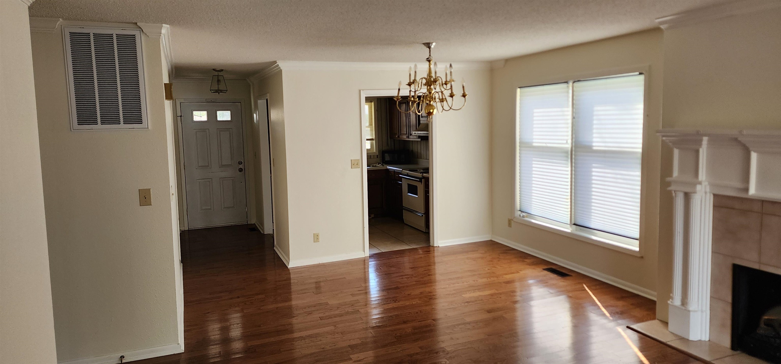 Townhouse 3rd - Residential Lease