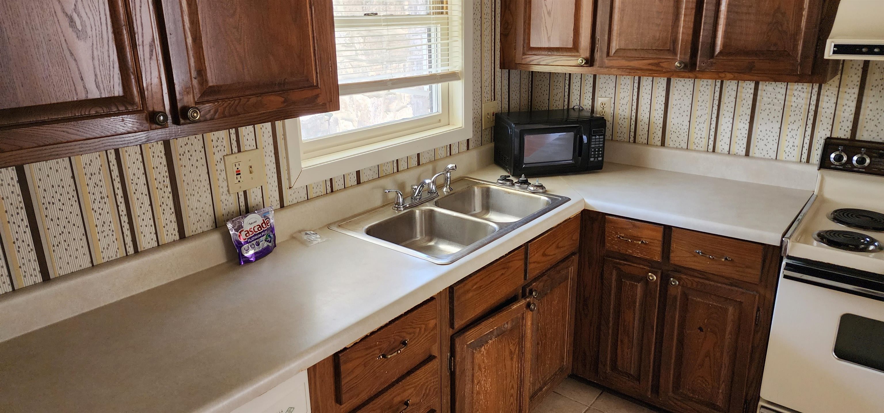 Townhouse 3rd - Residential Lease