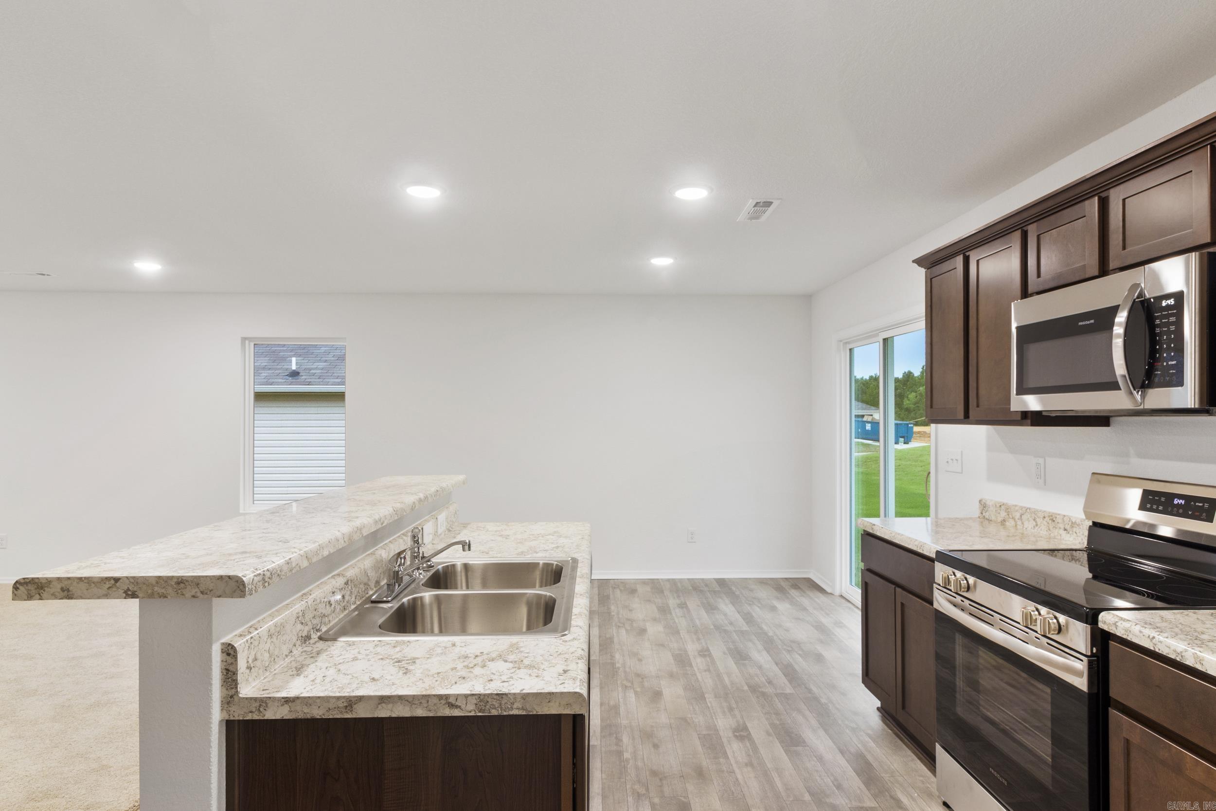 THE MEADOWS - Residential