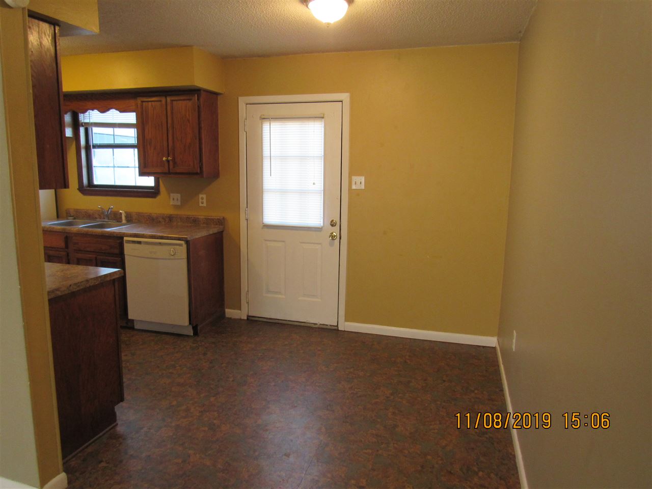 East Meadow - Residential Lease