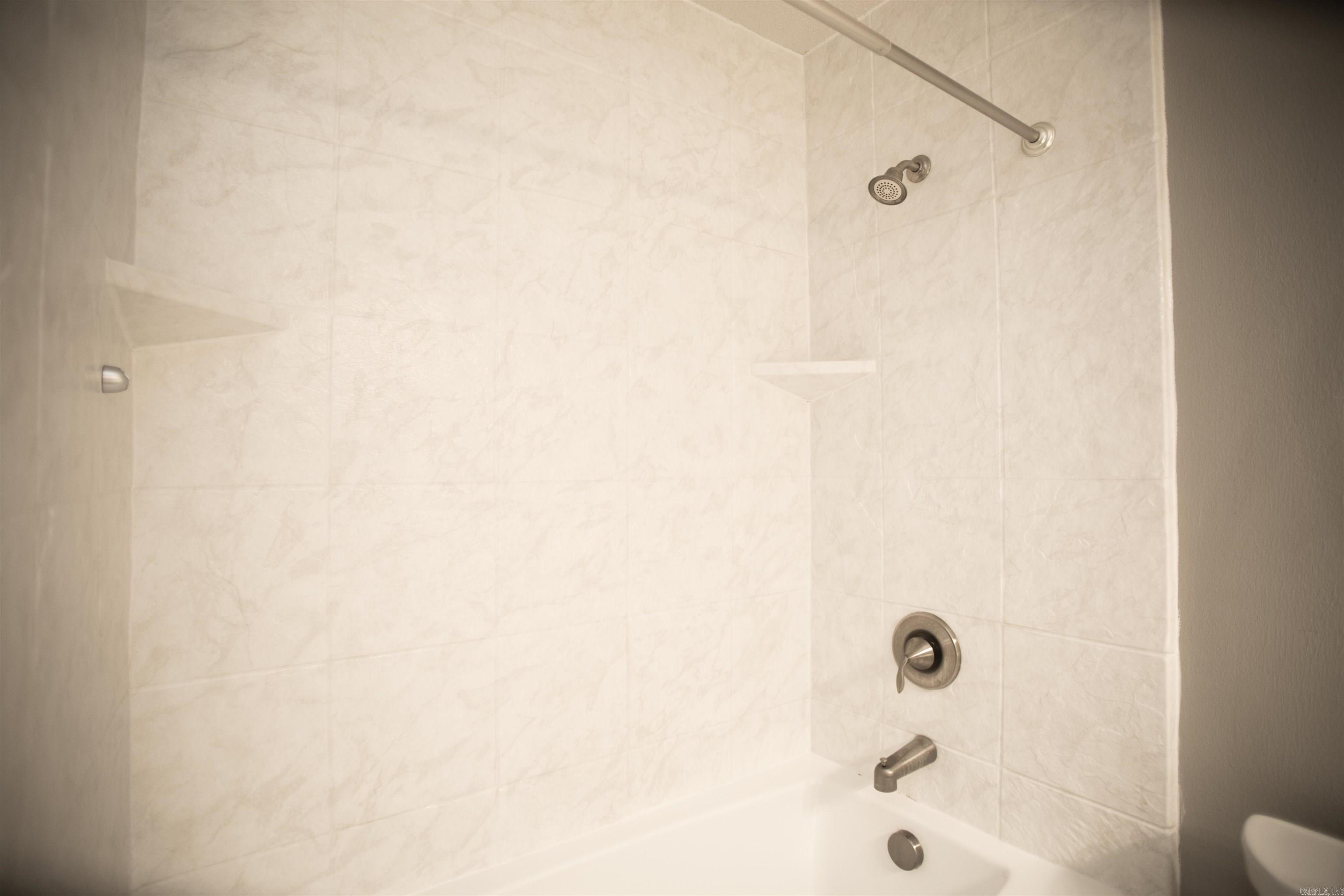 PARKWAY PLACE - Residential Lease