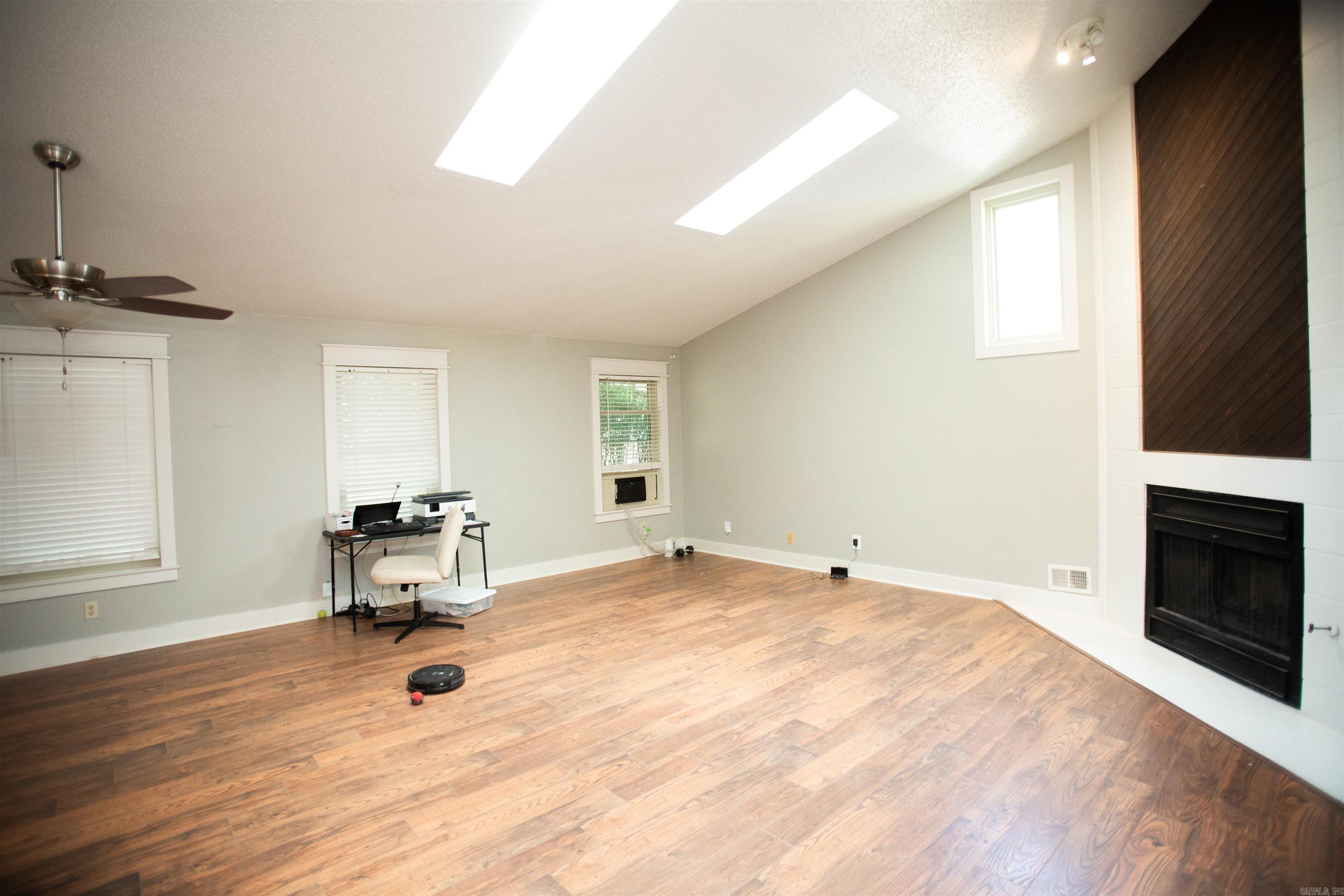 PARKWAY PLACE - Residential Lease