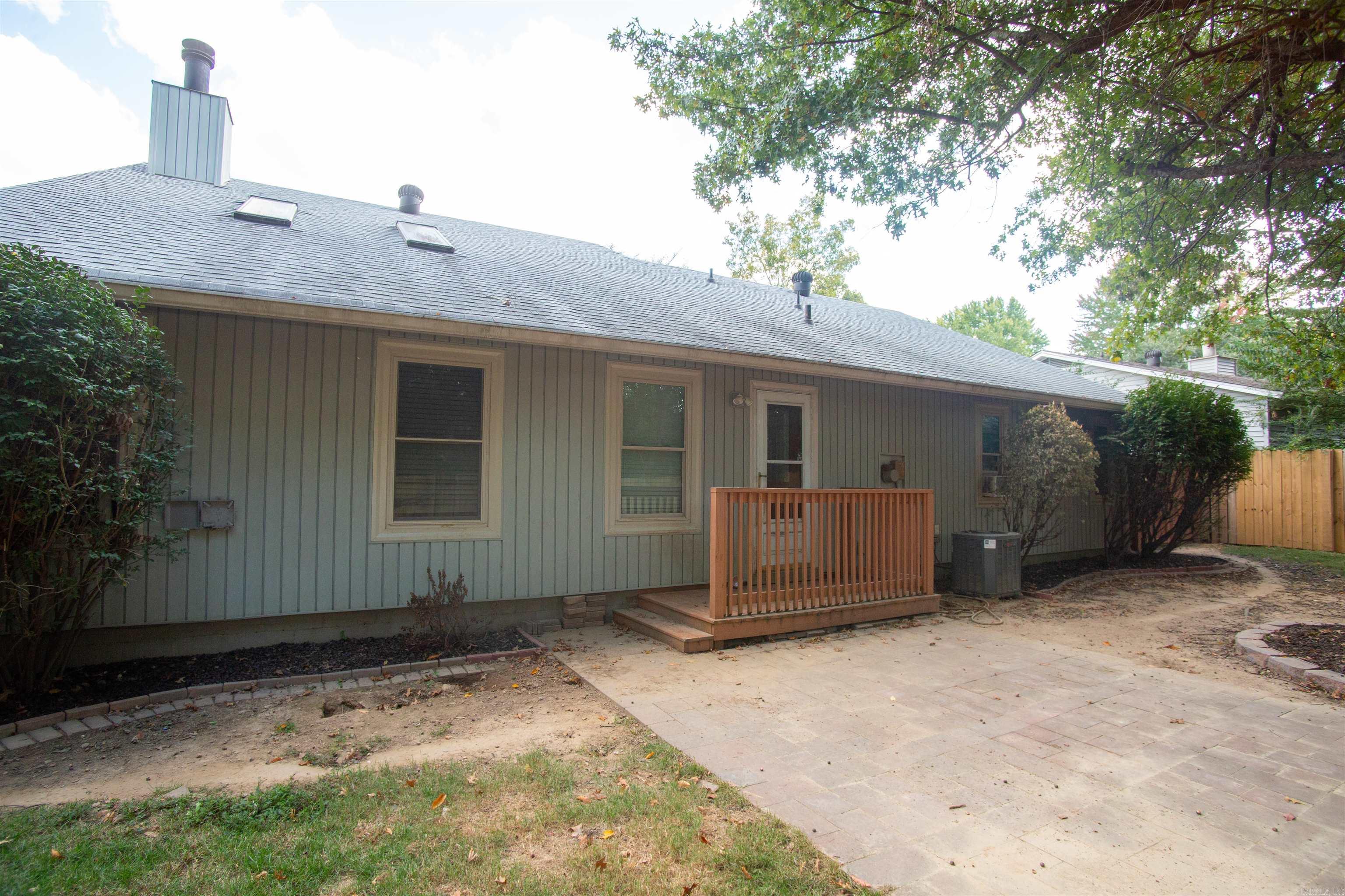 PARKWAY PLACE - Residential Lease