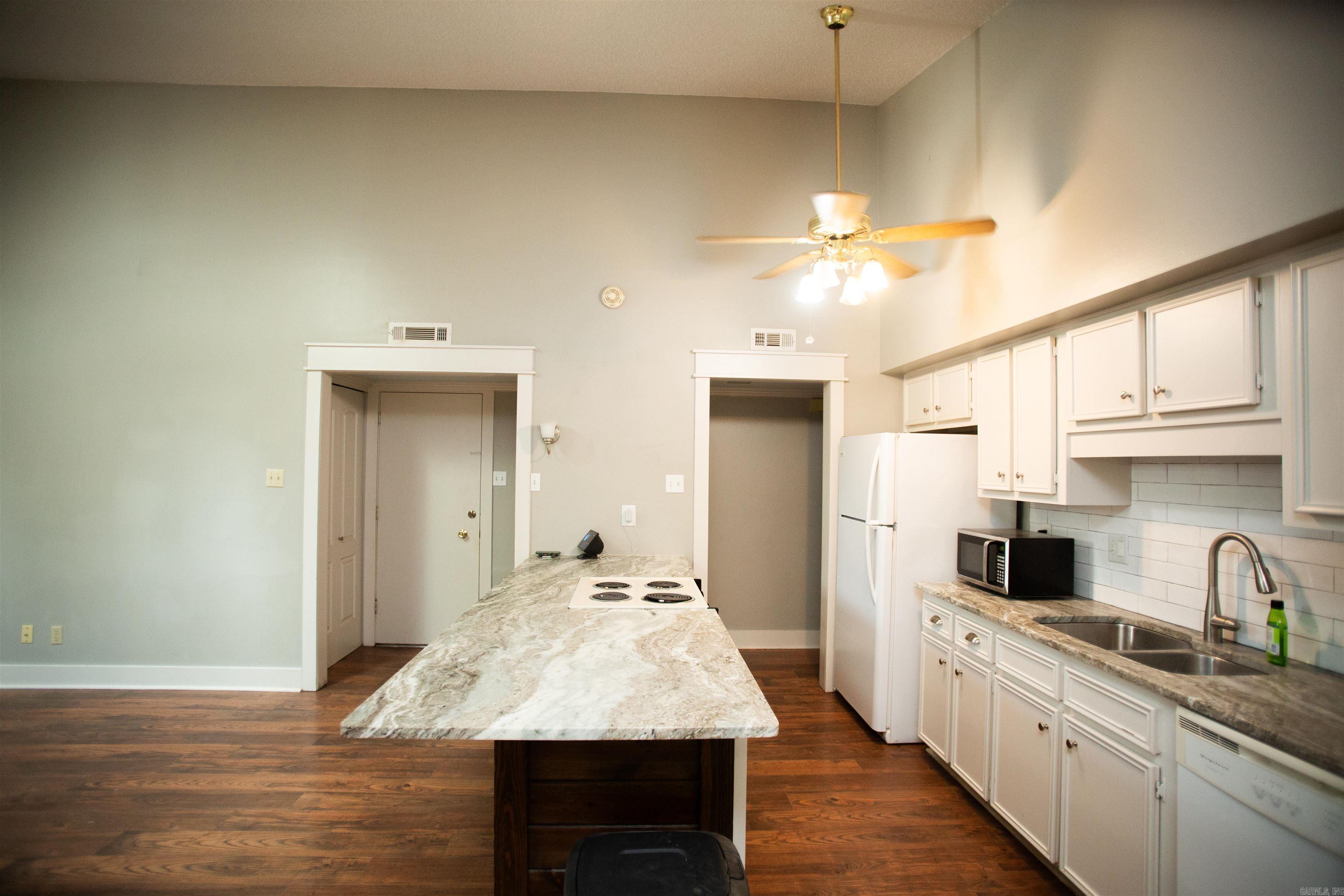 PARKWAY PLACE - Residential Lease