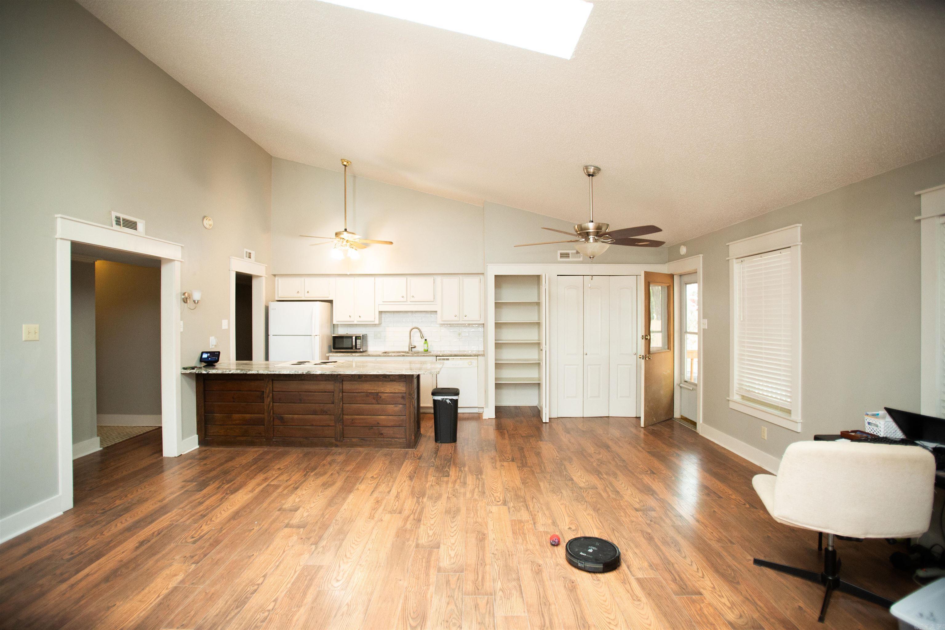 PARKWAY PLACE - Residential Lease