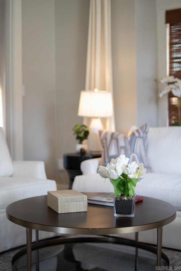 PULASKI HEIGHTS - Residential