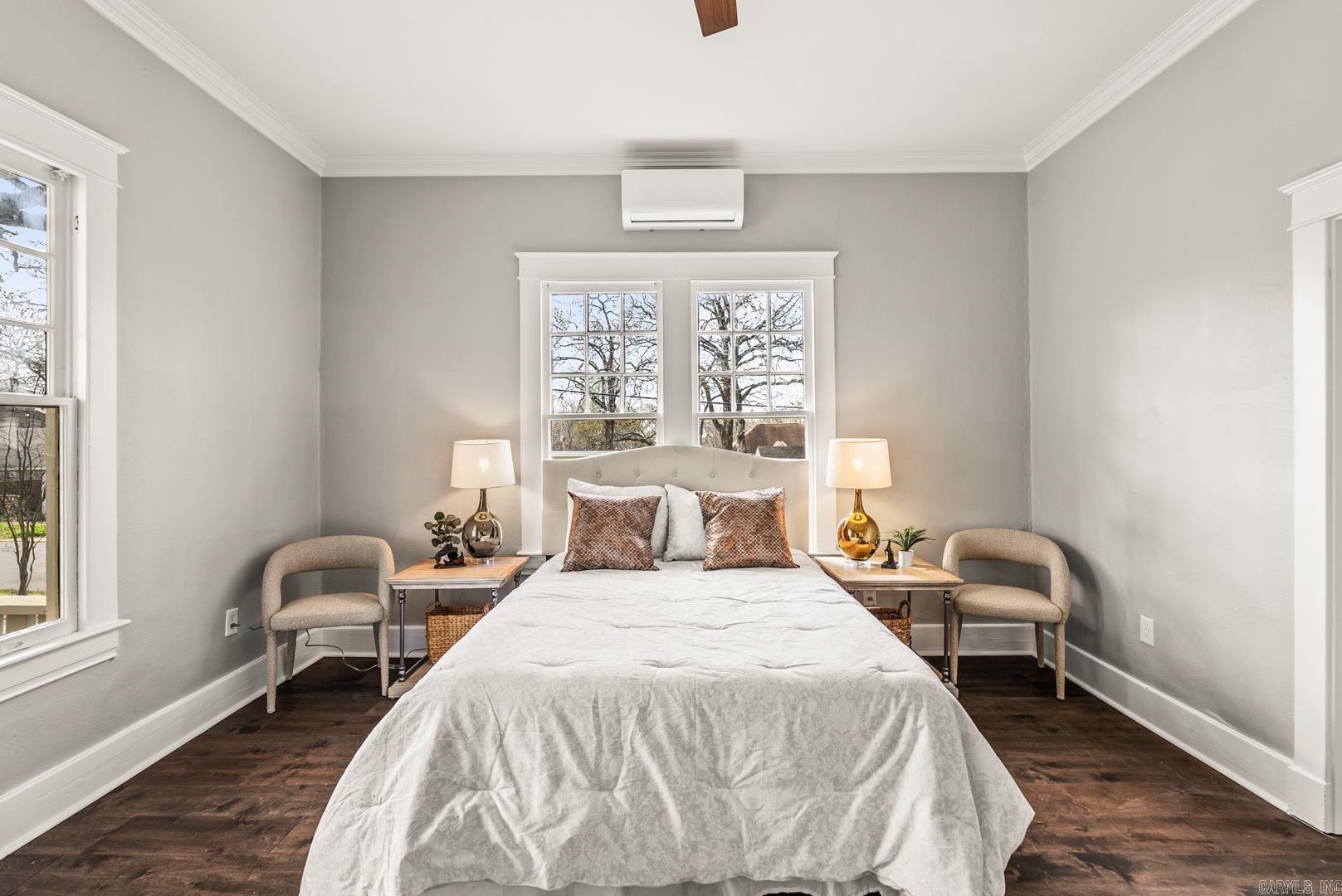 PULASKI HEIGHTS - Residential