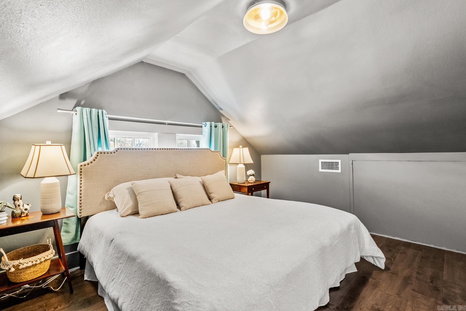 PULASKI HEIGHTS - Residential