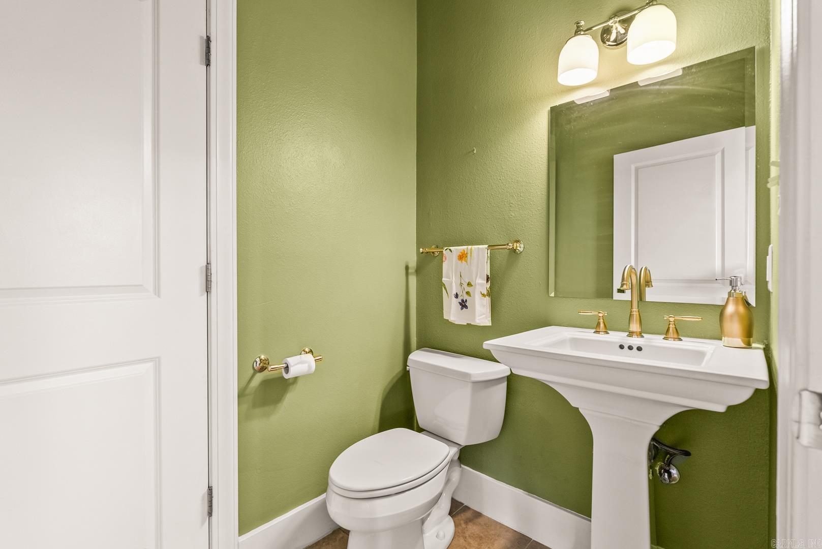 PULASKI HEIGHTS - Residential