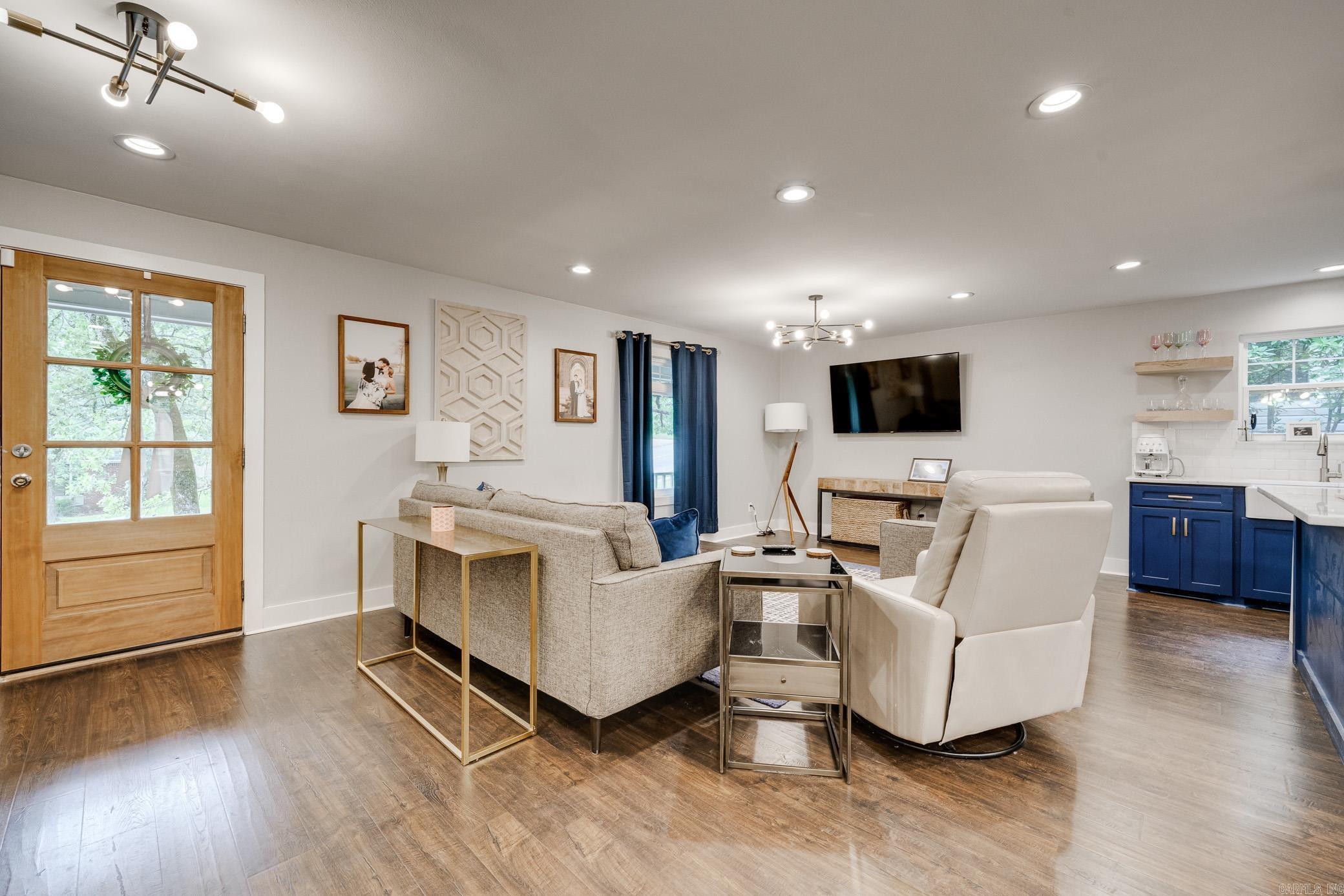 PLEASANT VIEW - Residential
