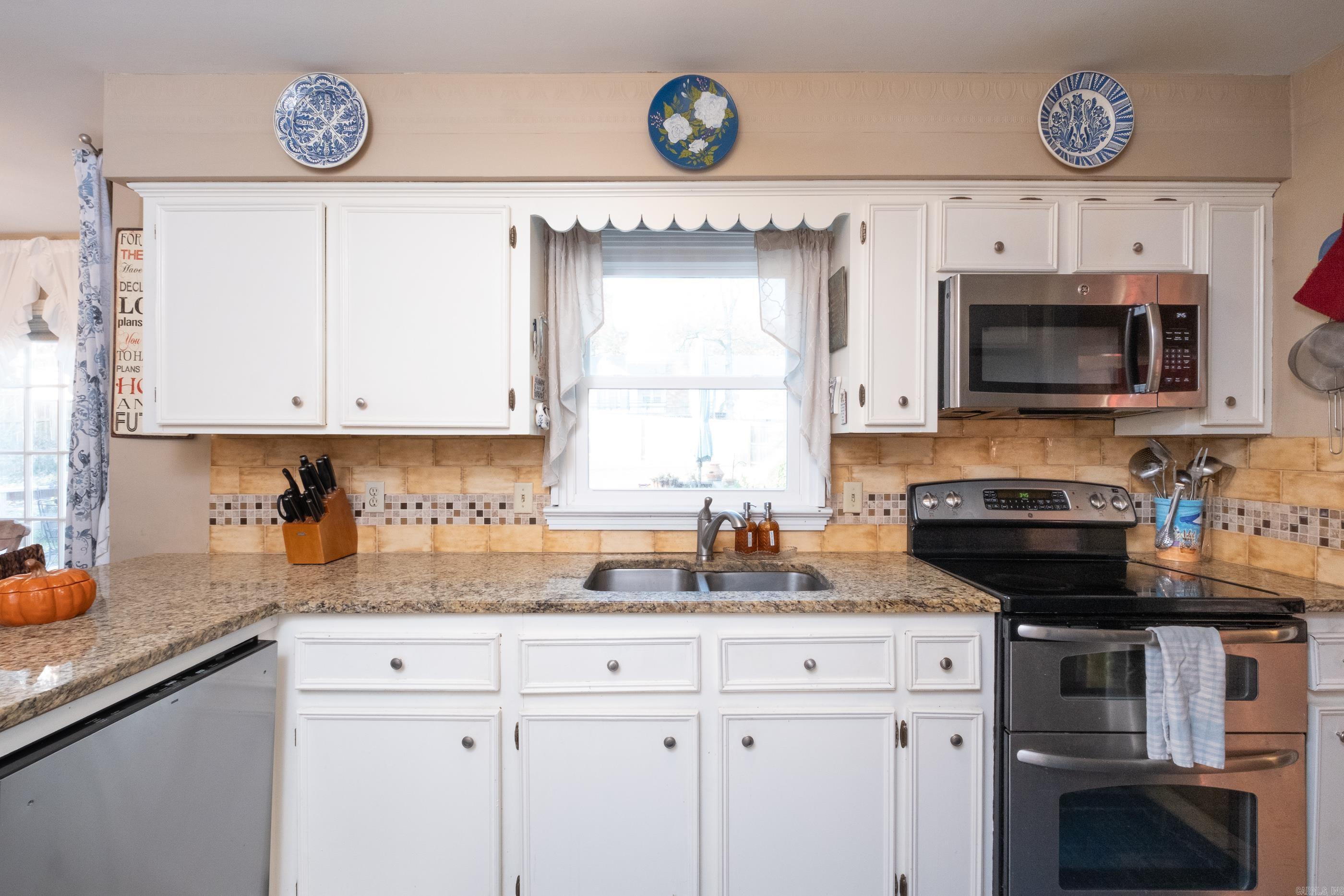 PLEASANT VALLEY - Residential