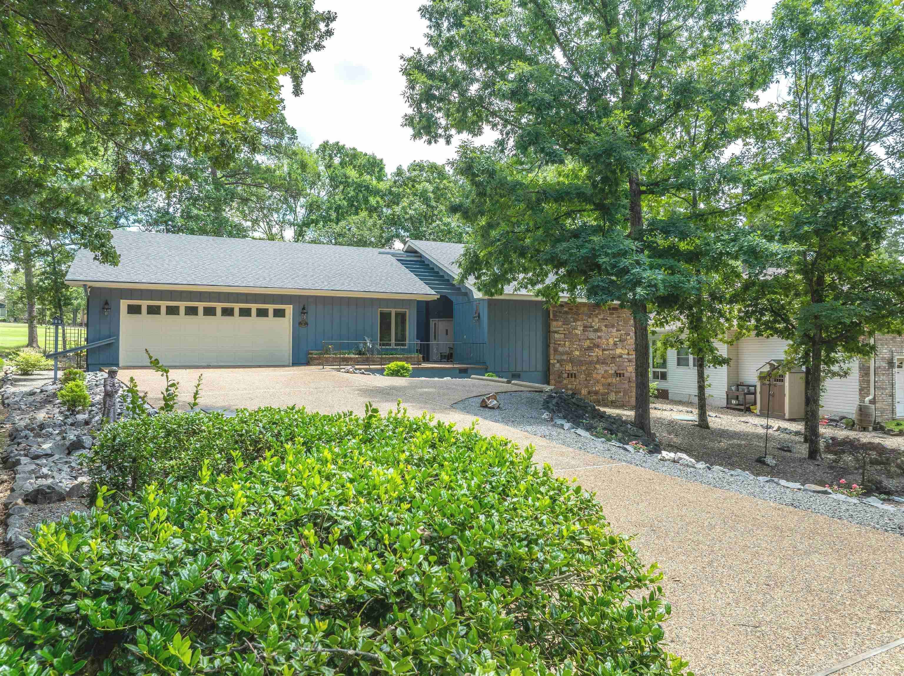 Ponce De Leon - Residential