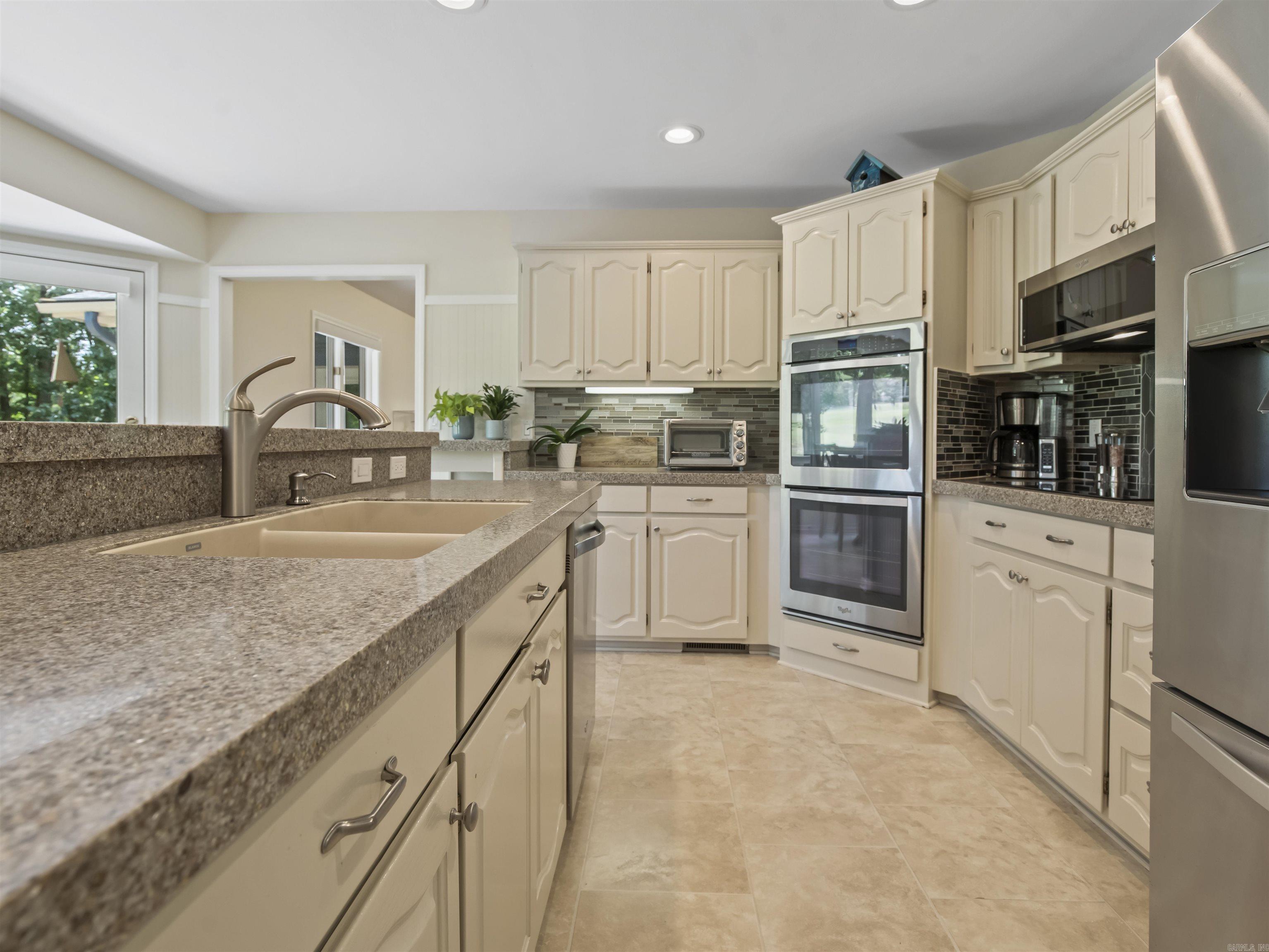 Ponce De Leon - Residential