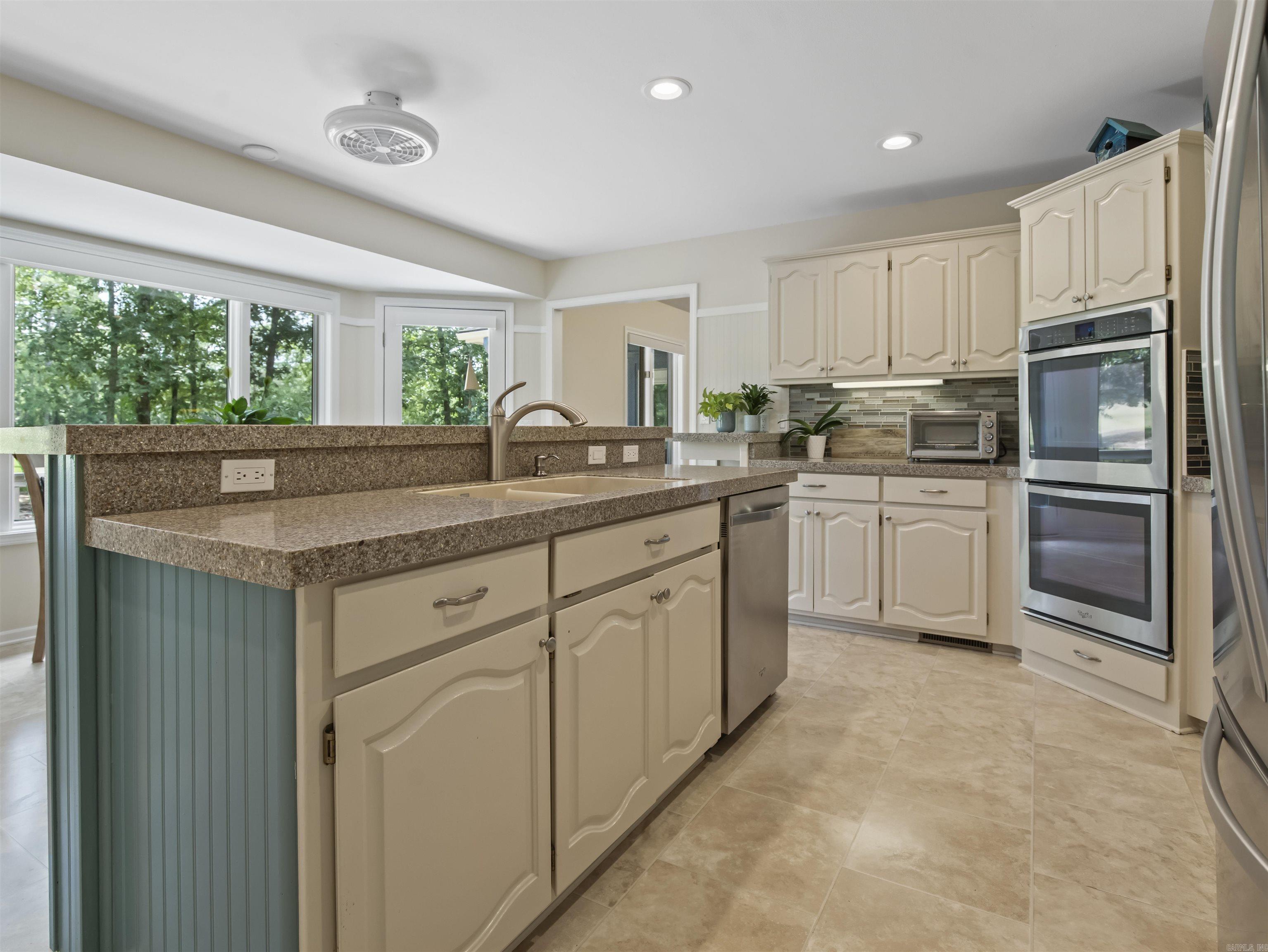 Ponce De Leon - Residential