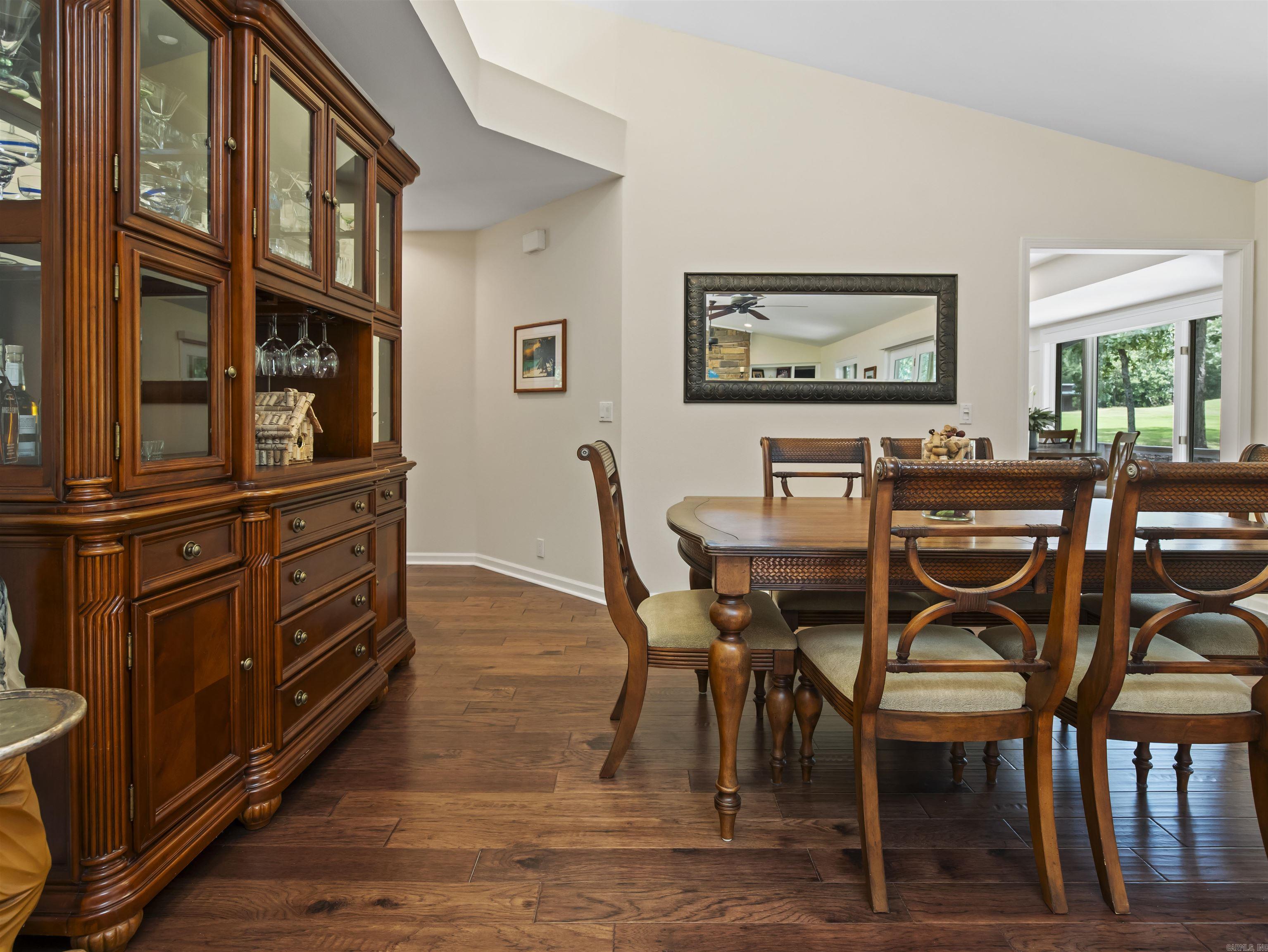 Ponce De Leon - Residential