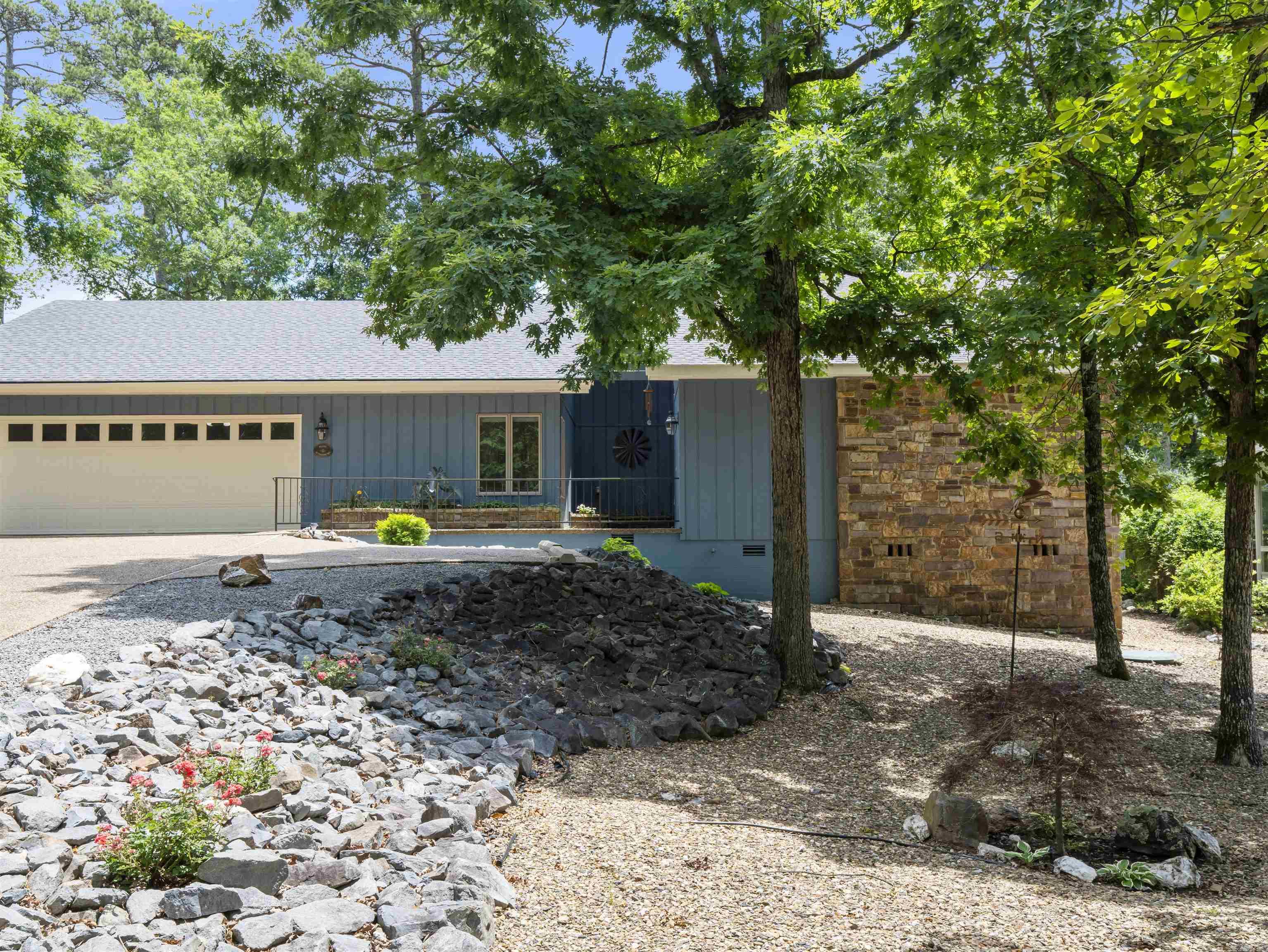 Ponce De Leon - Residential