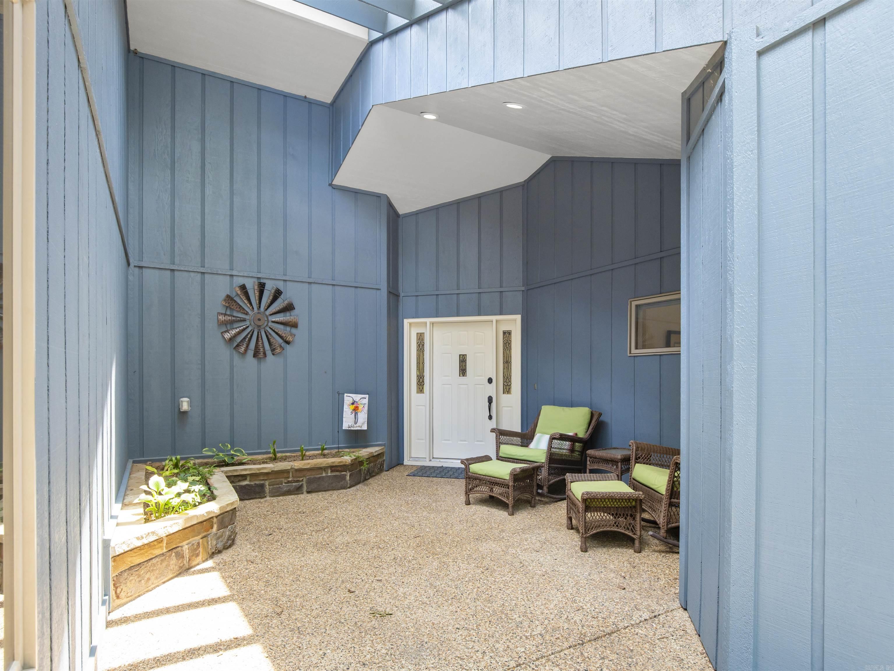 Ponce De Leon - Residential