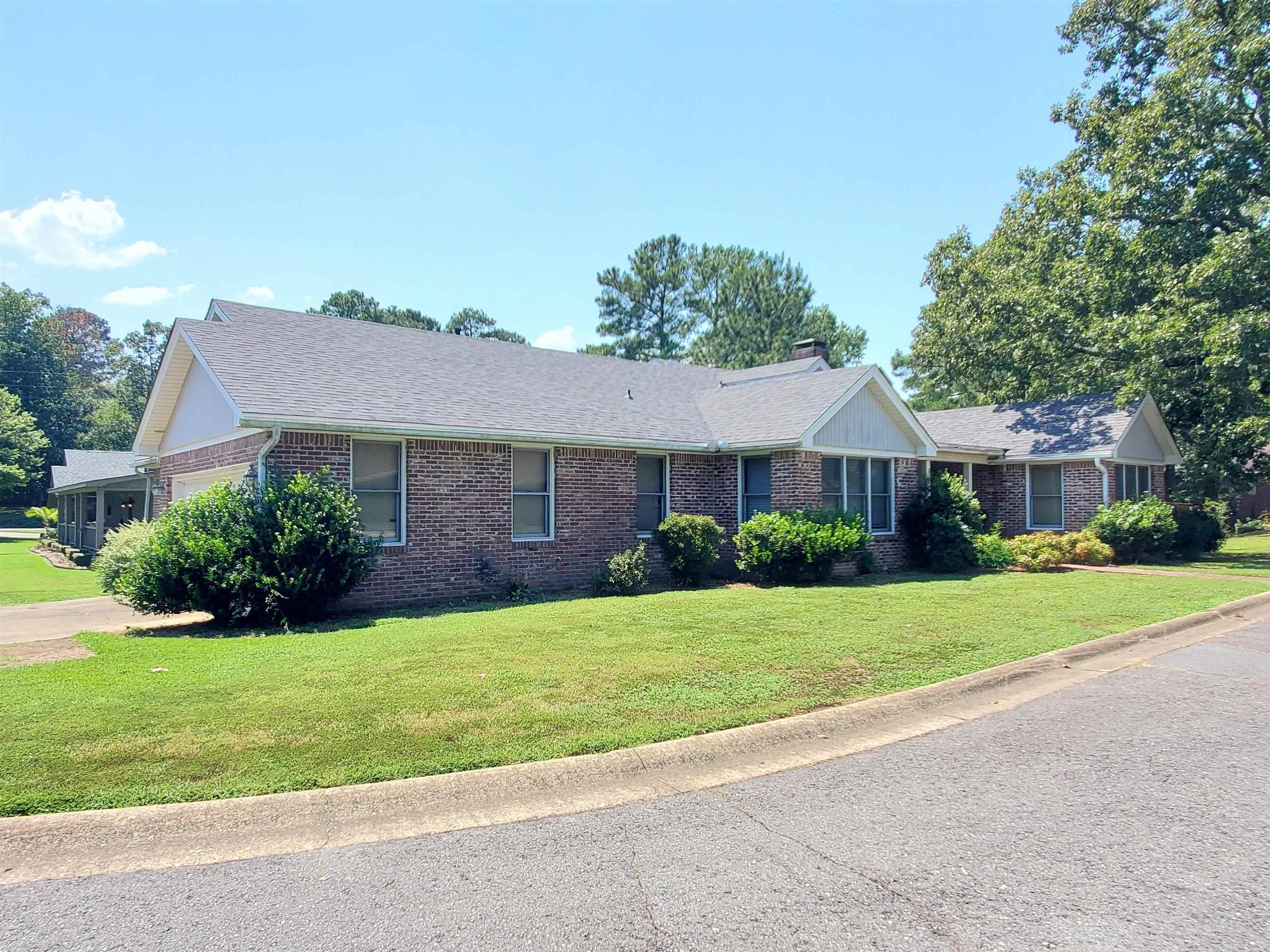 WATERS EDGE - Residential