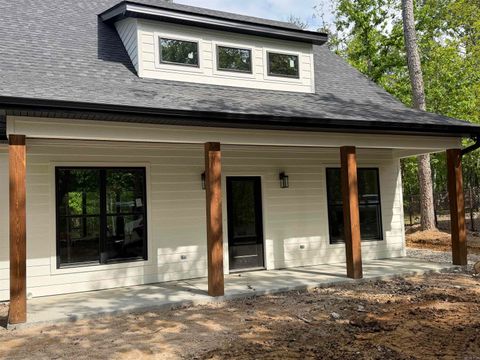 Photo of 13 Corvera Place, Hot Springs Village, AR 71909 (MLS # 26015531)