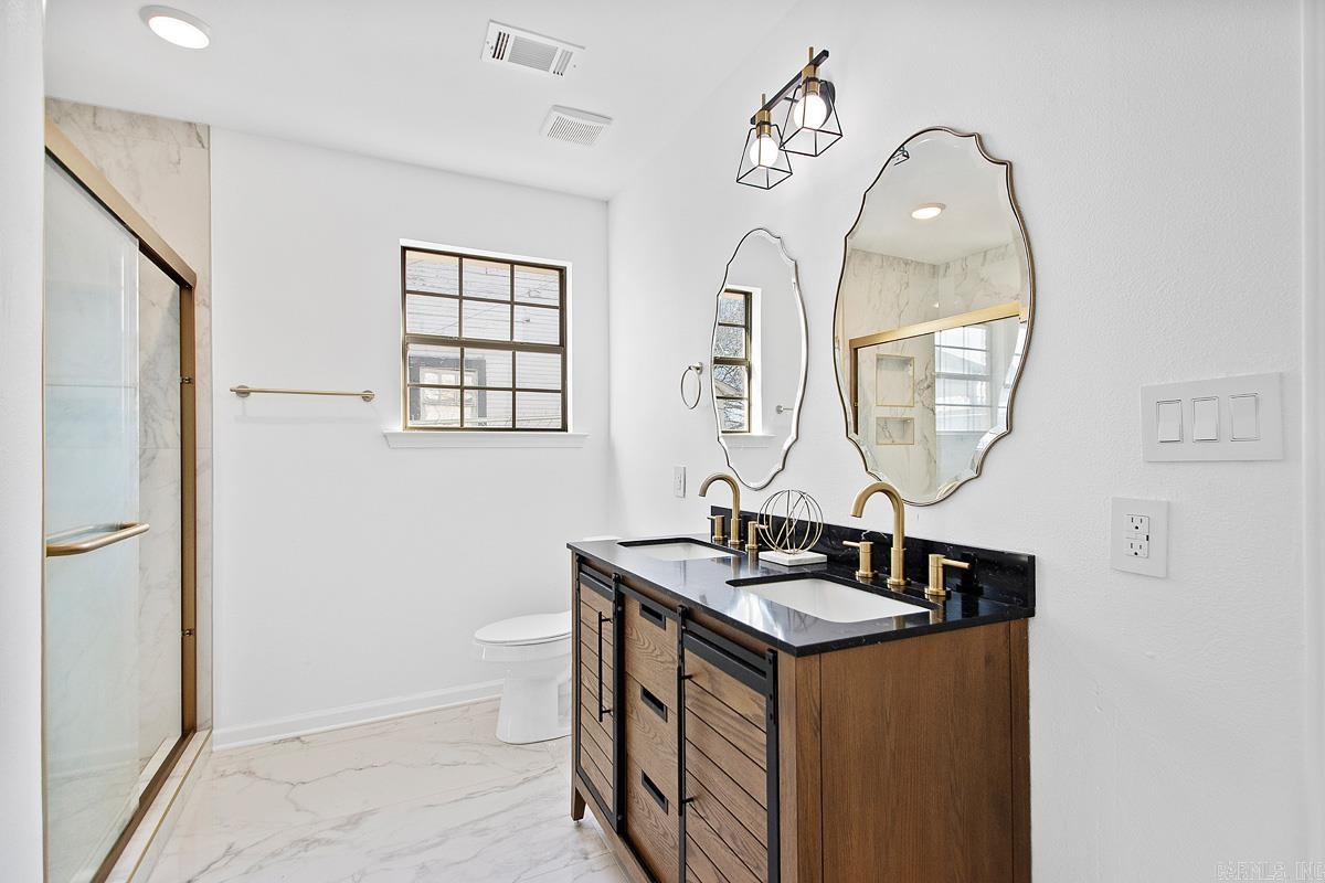 OAK GLEN - Residential