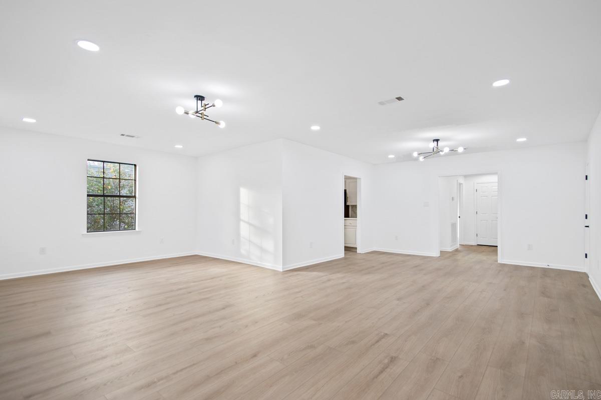 OAK GLEN - Residential