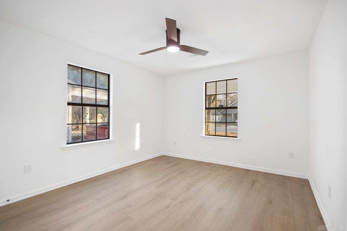 OAK GLEN - Residential