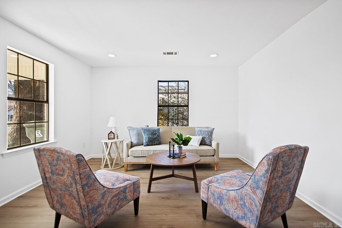 OAK GLEN - Residential