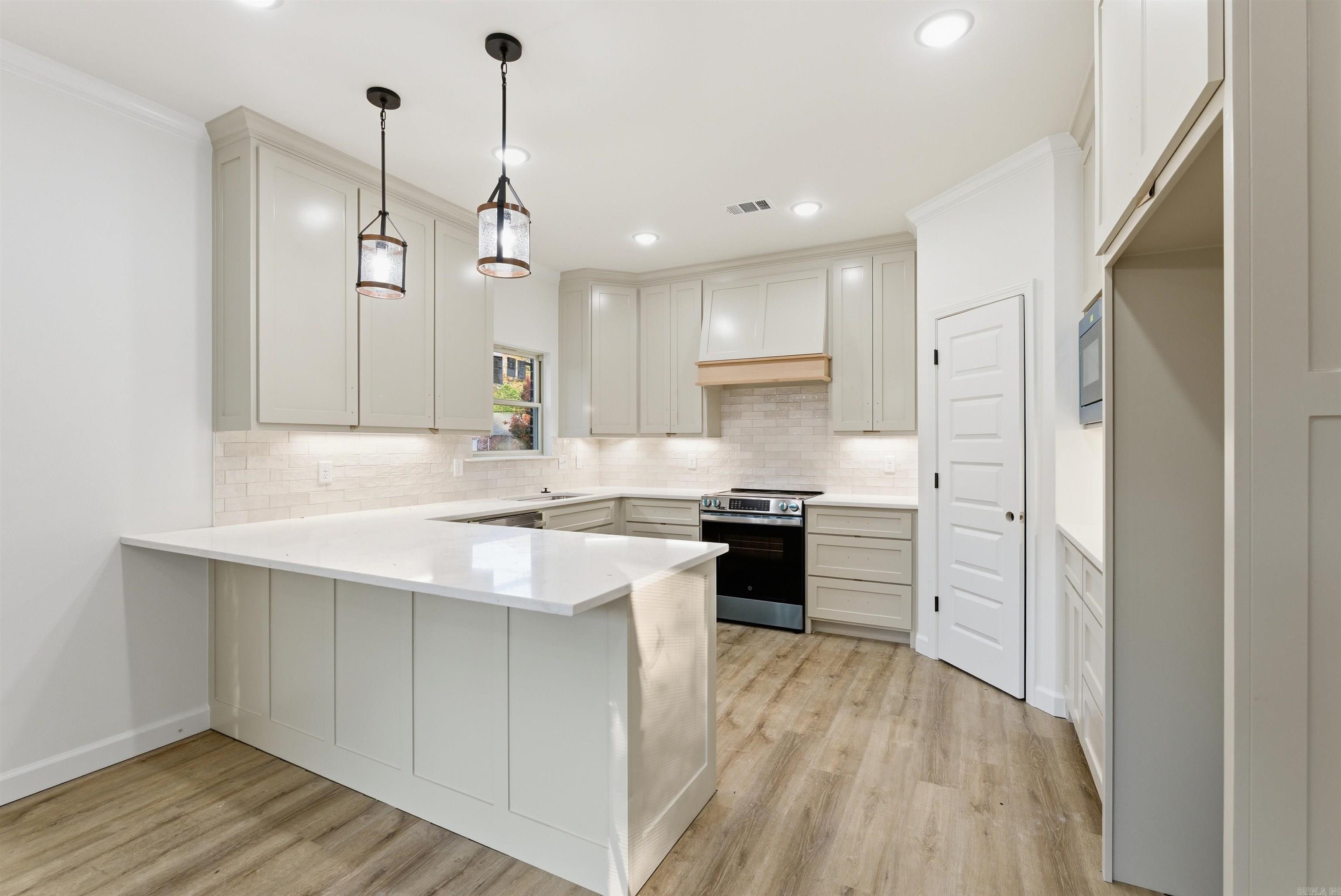 Castle Heights - Residential