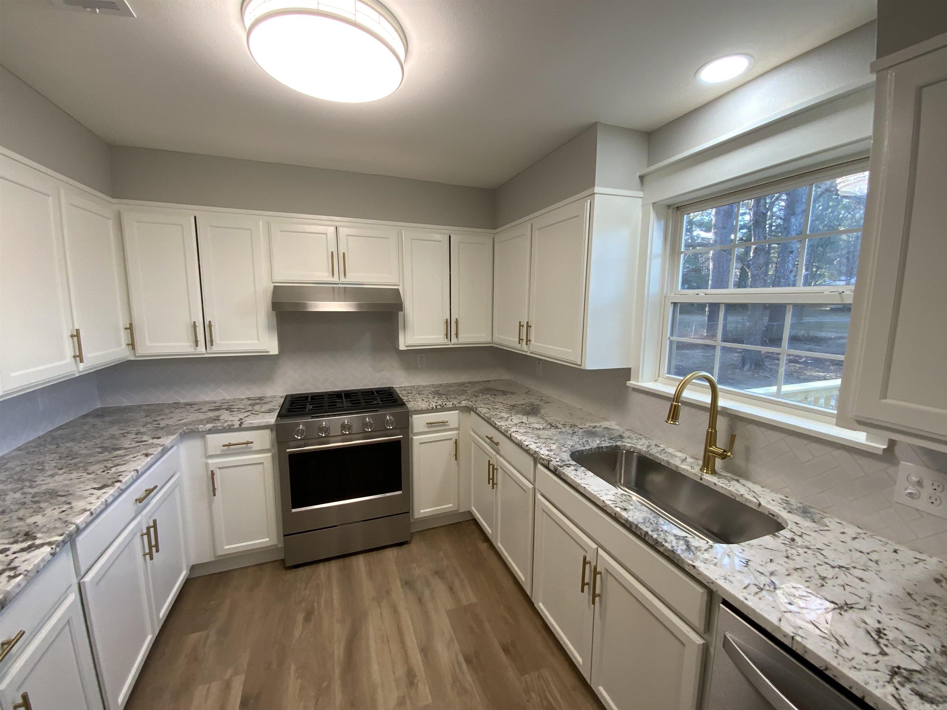 CHURCHILL ADDN - Residential