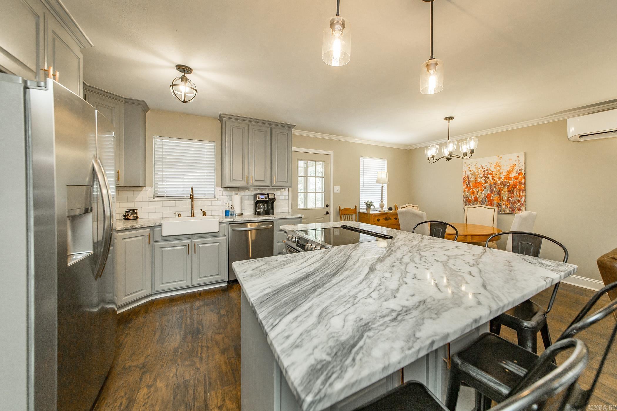 GREEN HILLS - Residential