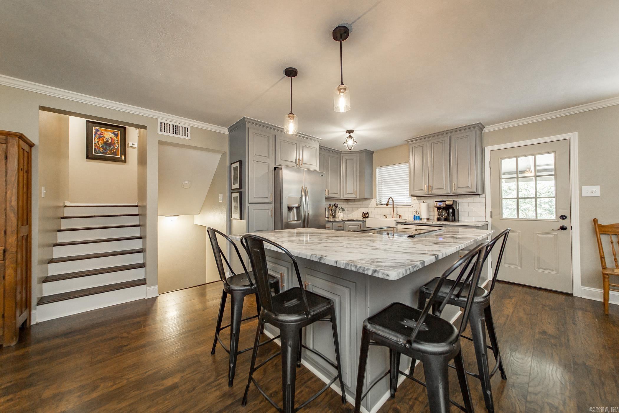 GREEN HILLS - Residential