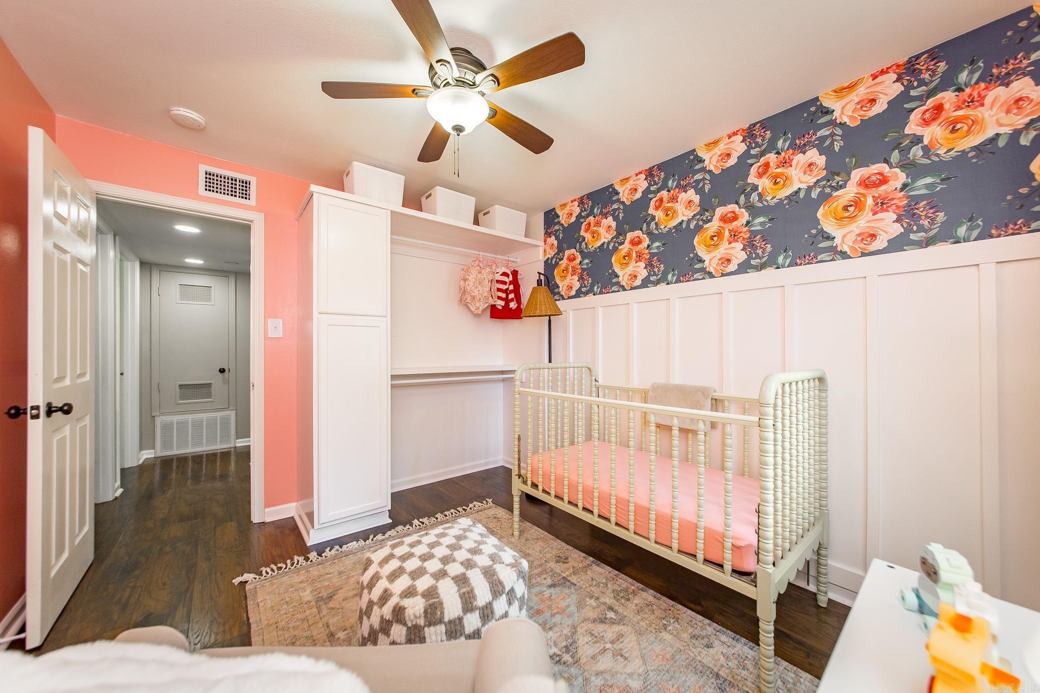 GREEN HILLS - Residential