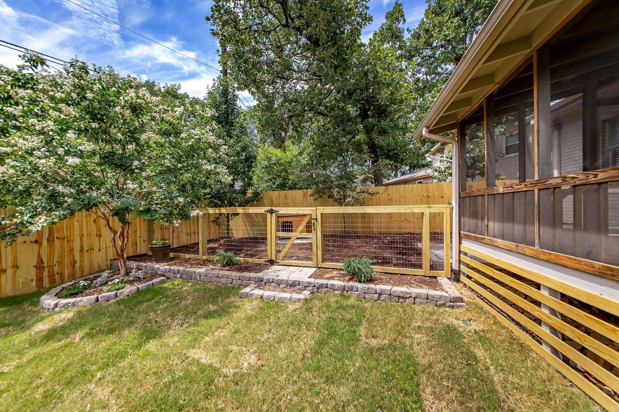 GREEN HILLS - Residential