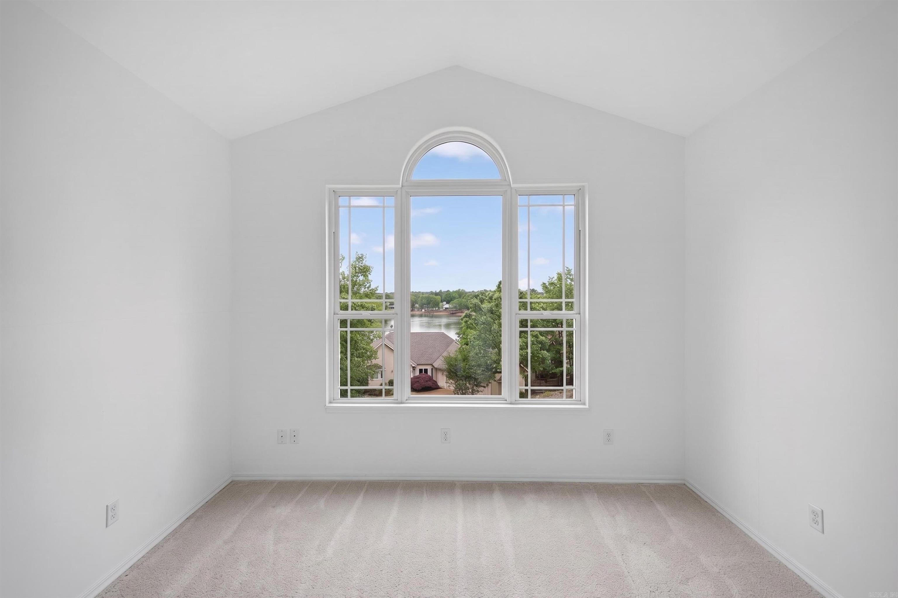 Salvatierra - Residential