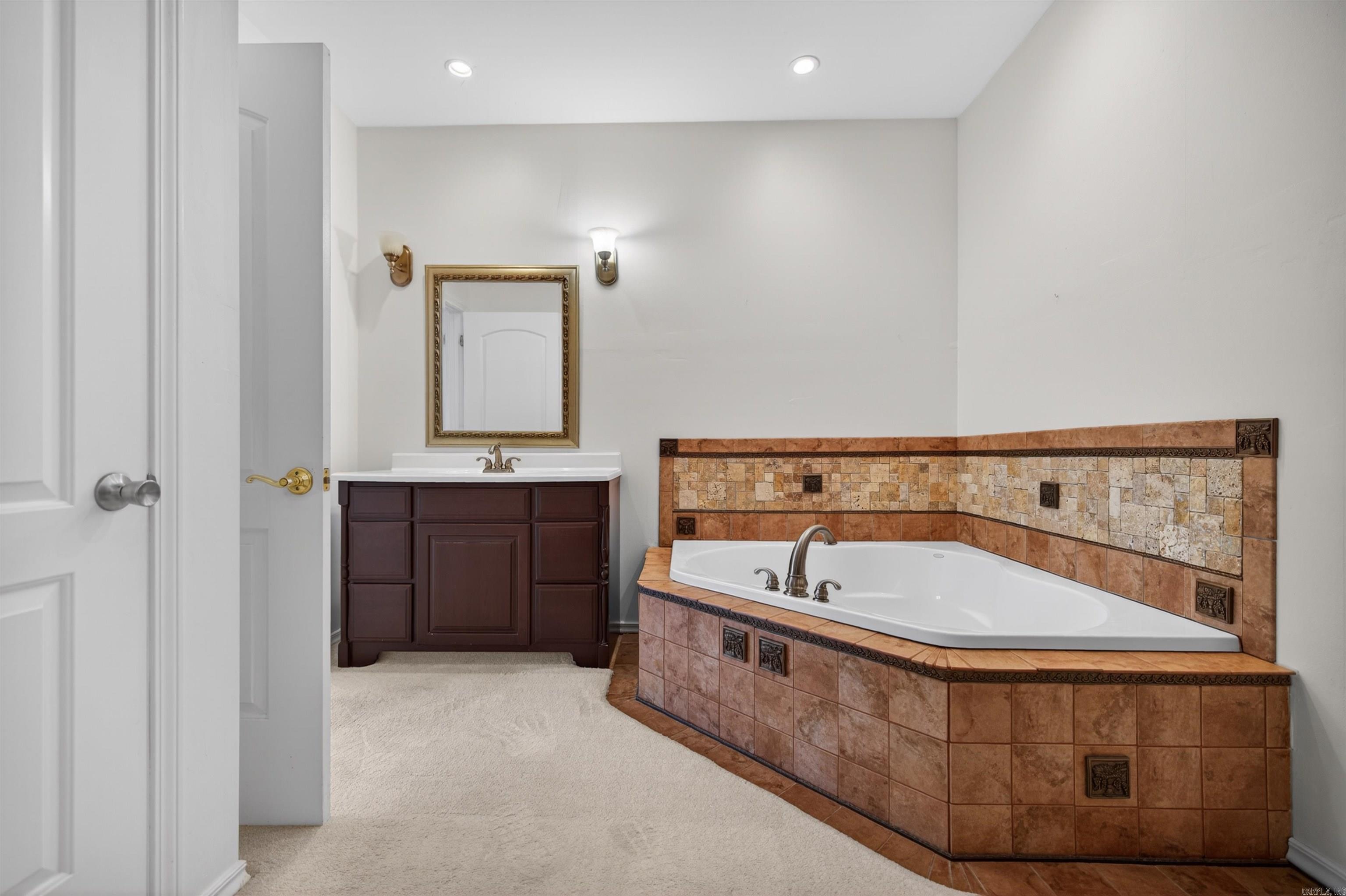 Salvatierra - Residential