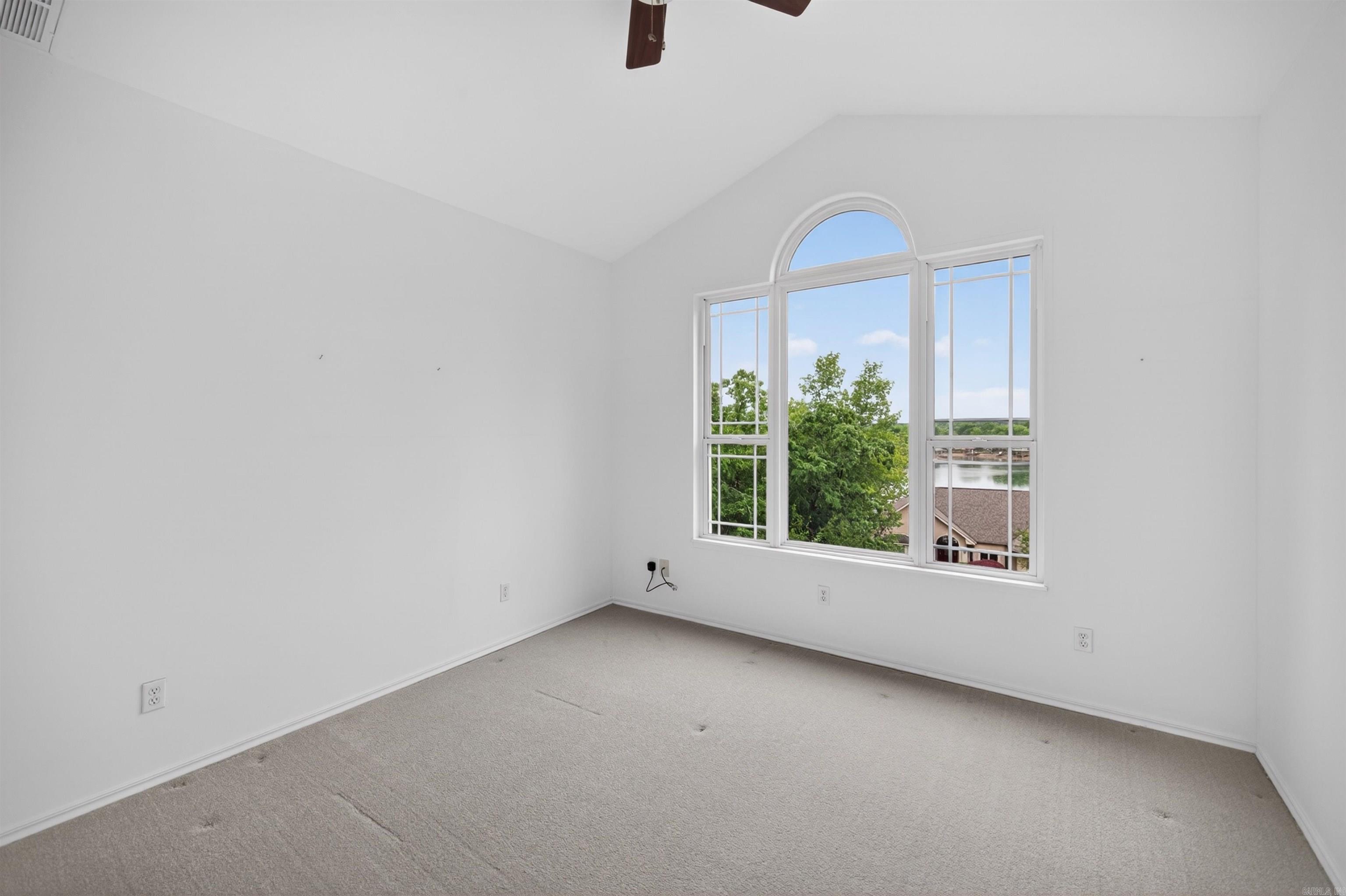 Salvatierra - Residential