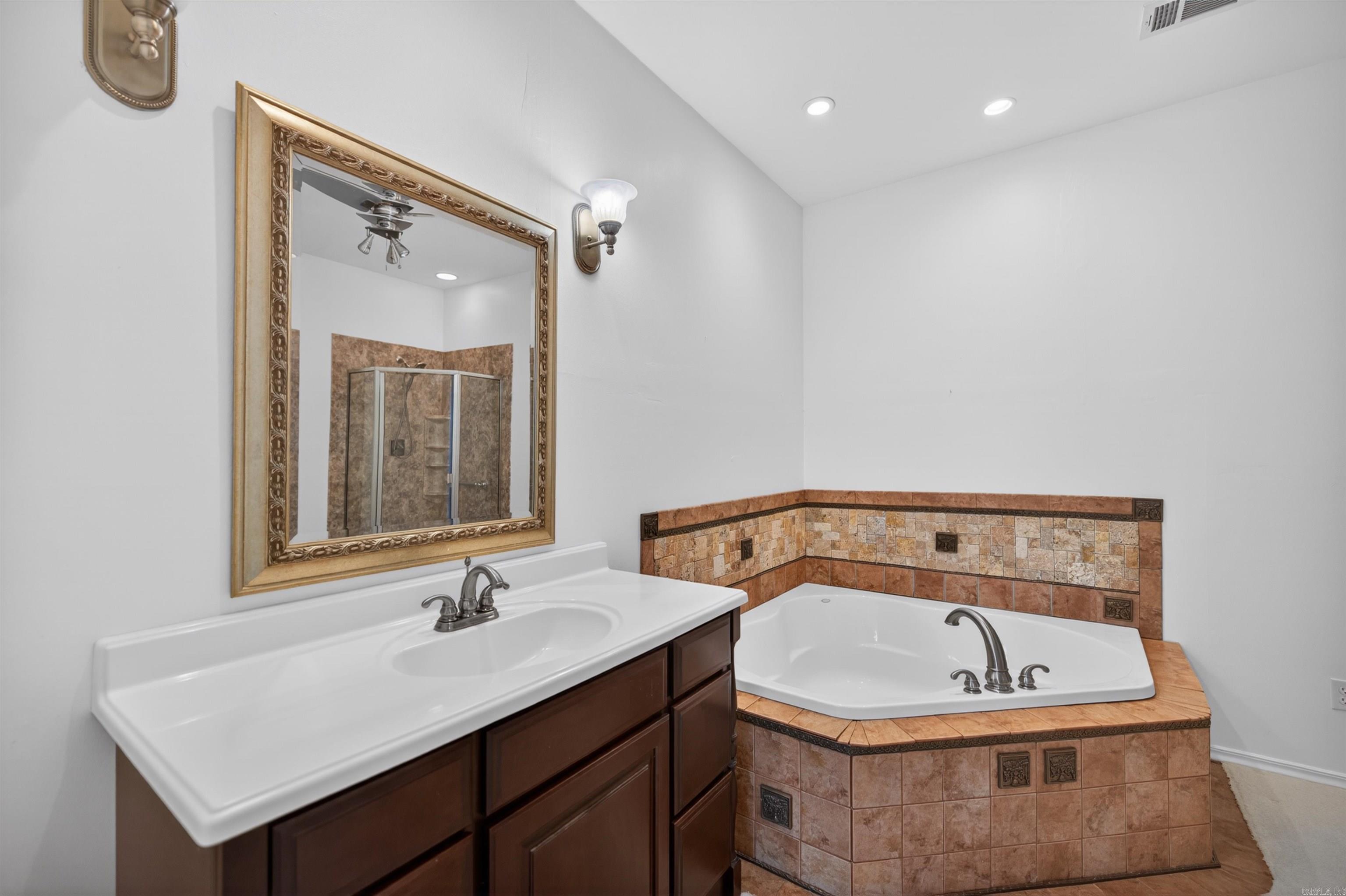 Salvatierra - Residential