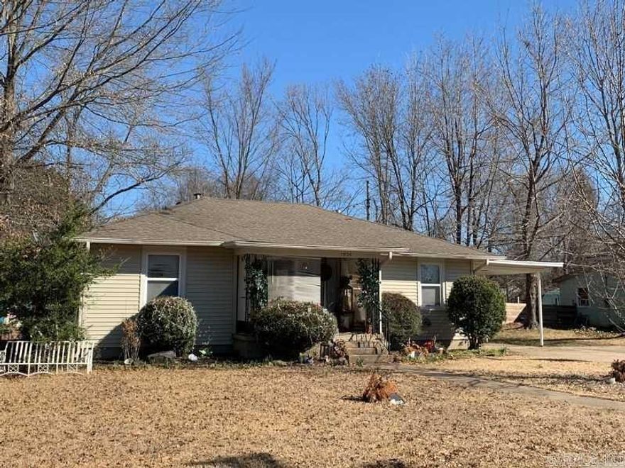 Great starter home or investment.... LVP floors and newer appliances, large lot, storage shed in front of the carport.