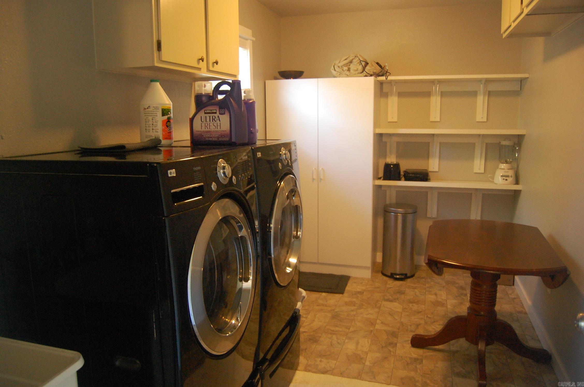 BREEZE HILLS - Residential