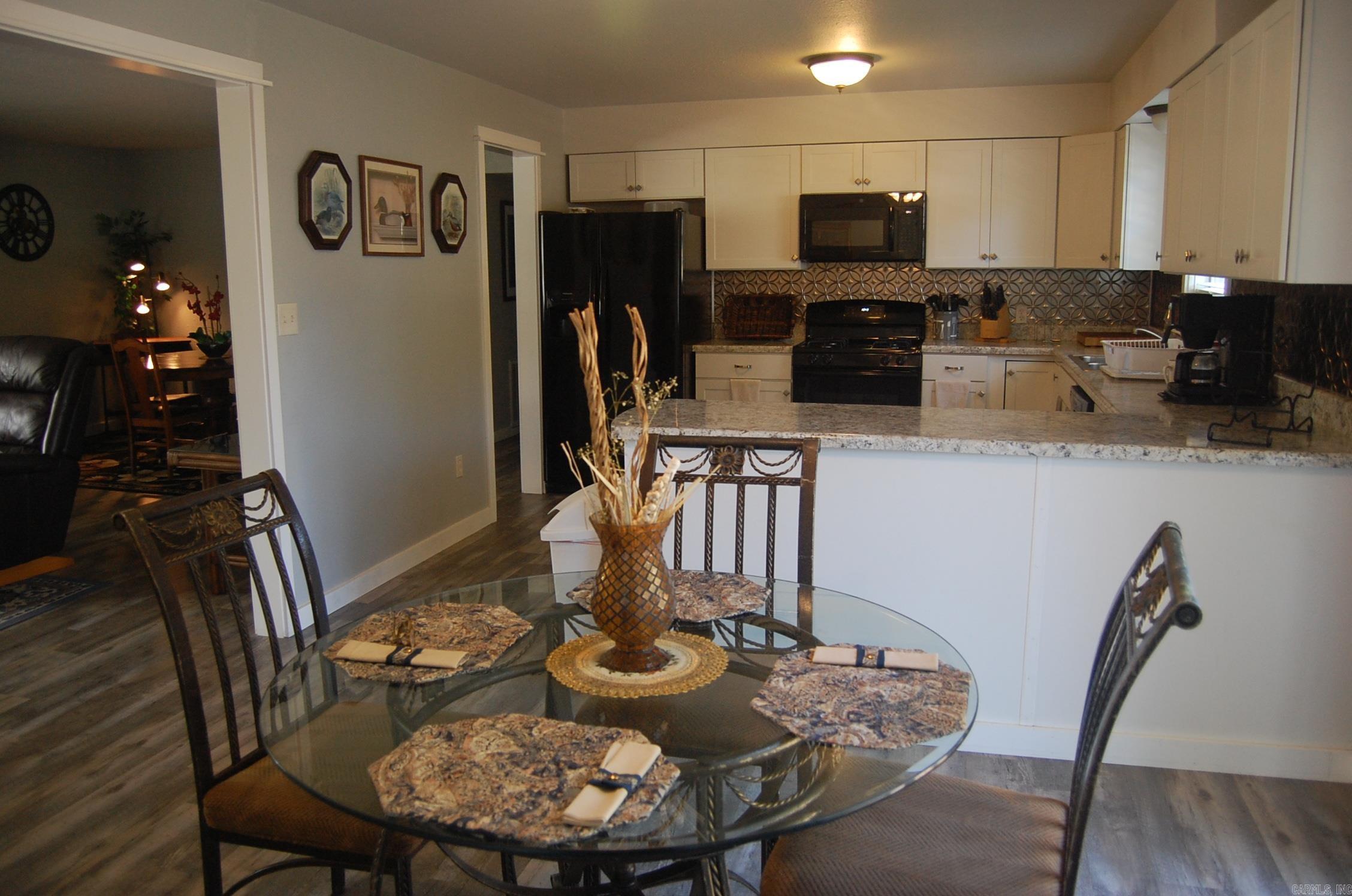 BREEZE HILLS - Residential