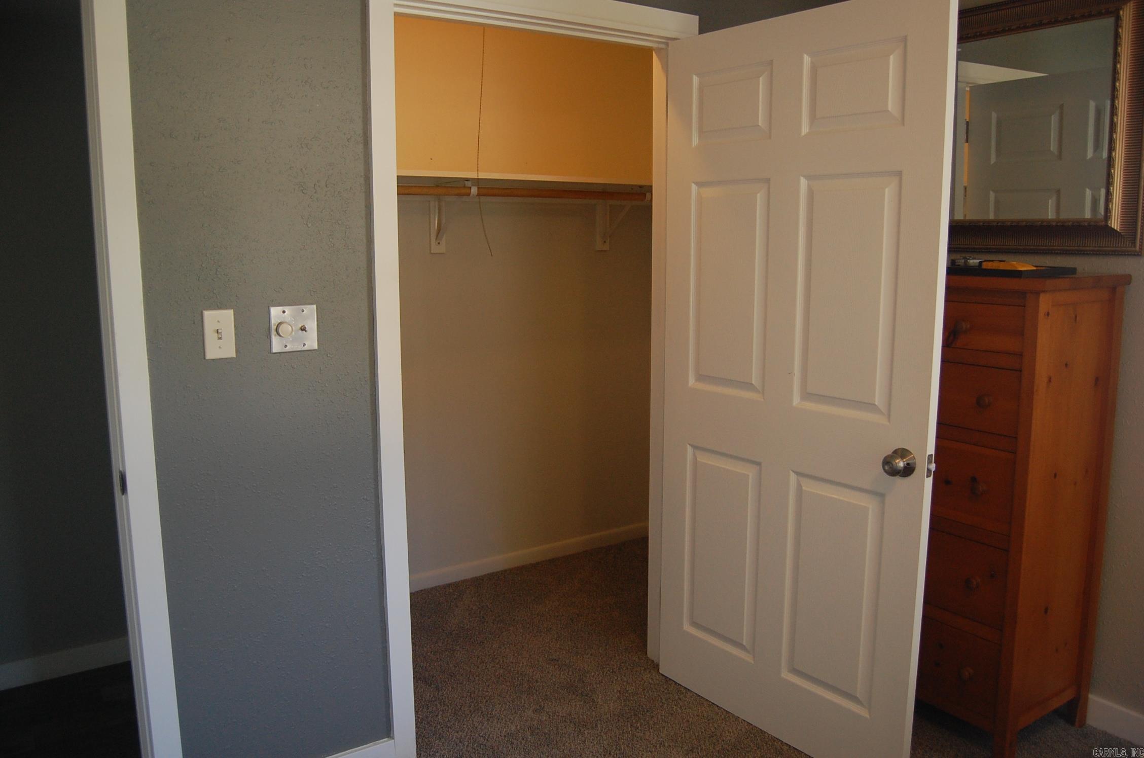 BREEZE HILLS - Residential