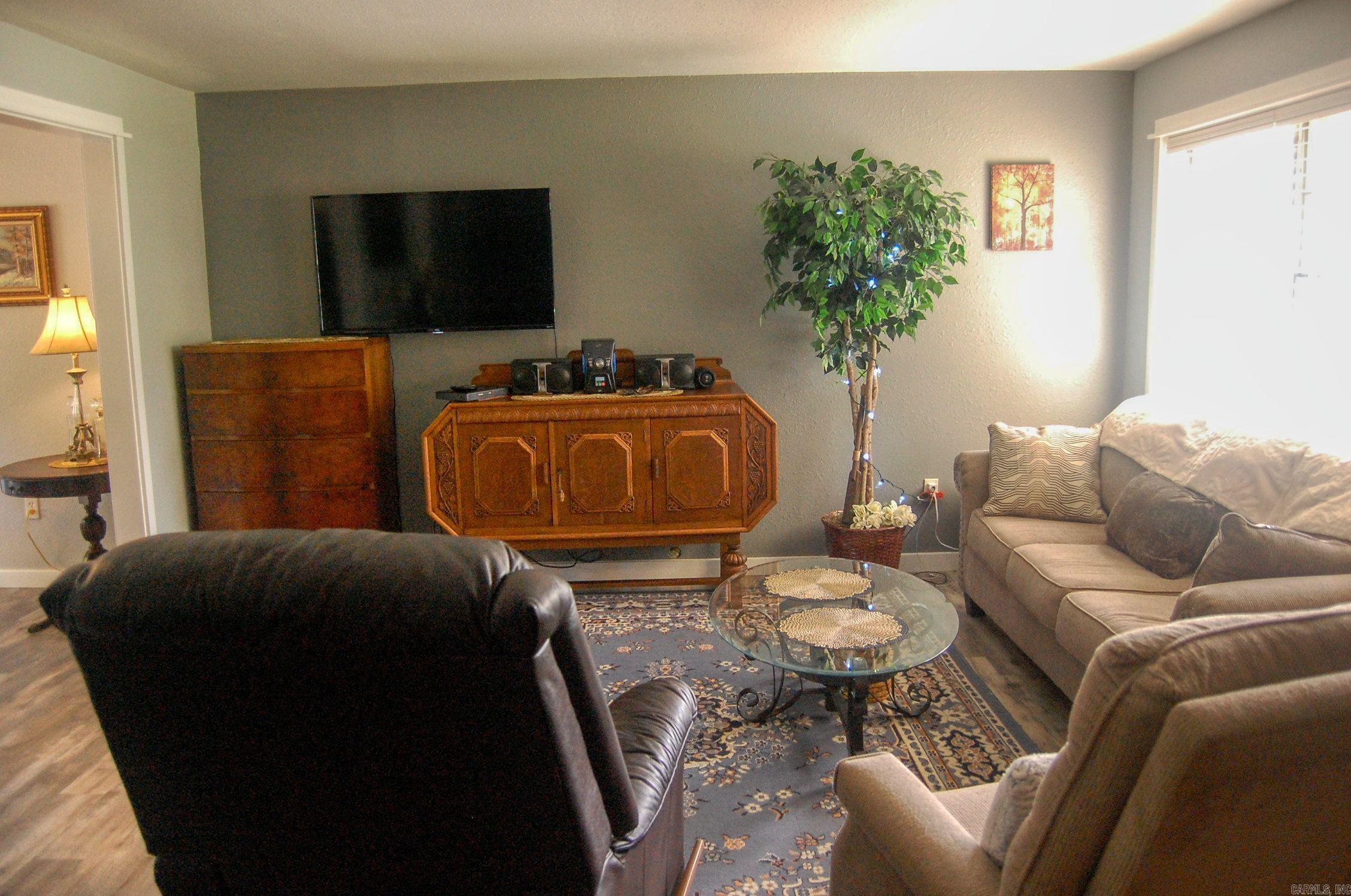 BREEZE HILLS - Residential