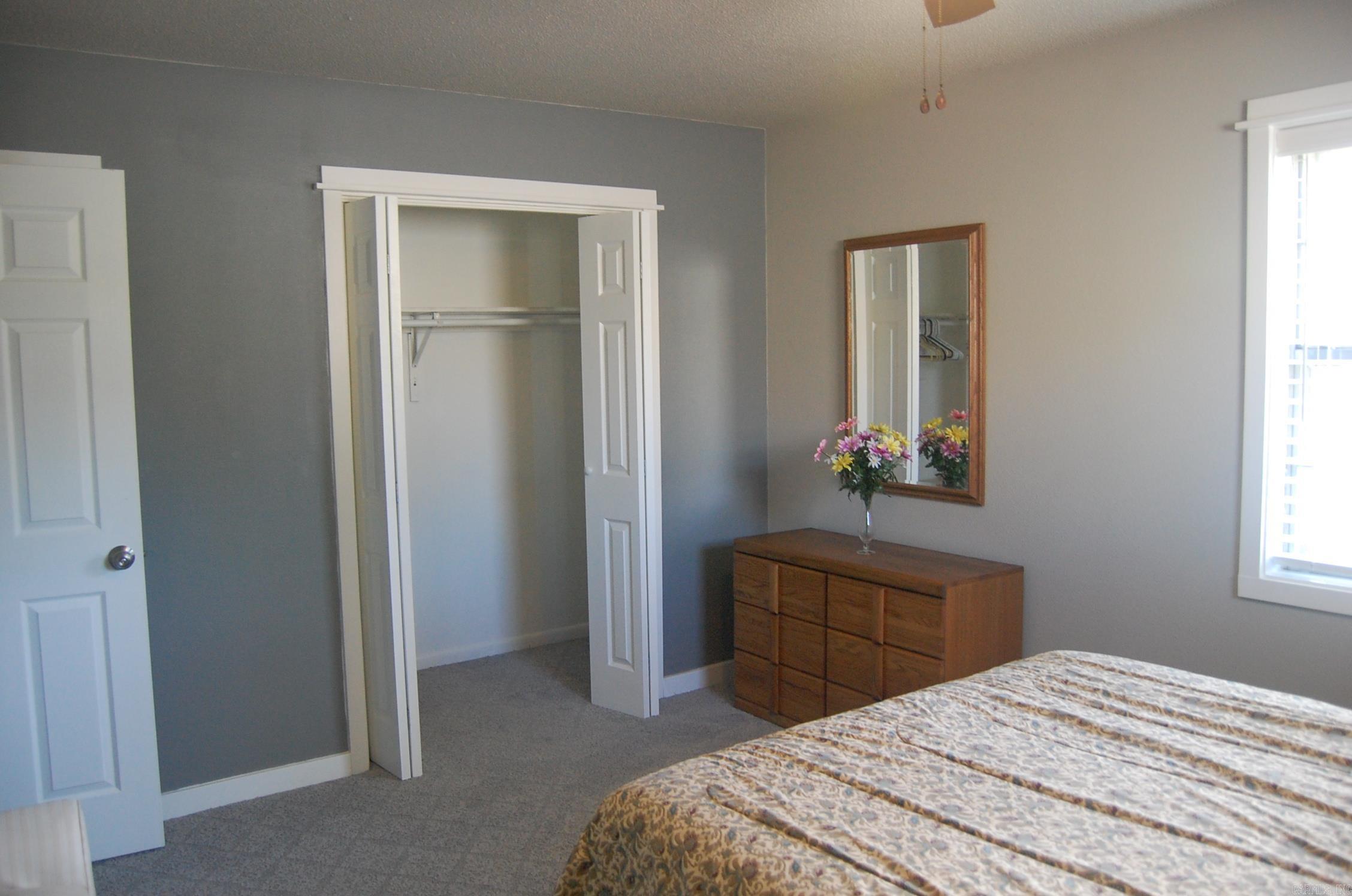 BREEZE HILLS - Residential