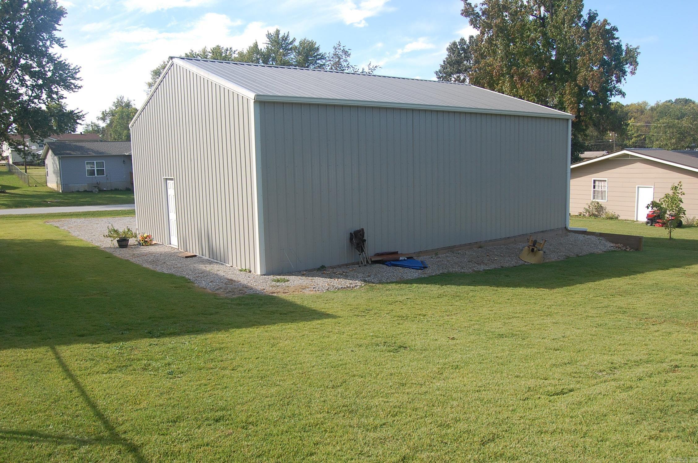 BREEZE HILLS - Residential