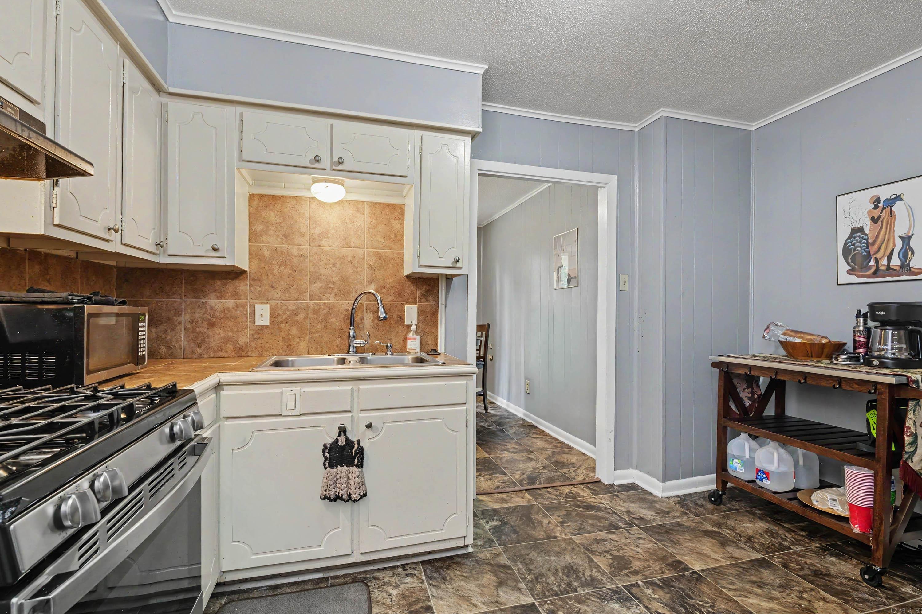 CASTLEWOOD - Residential